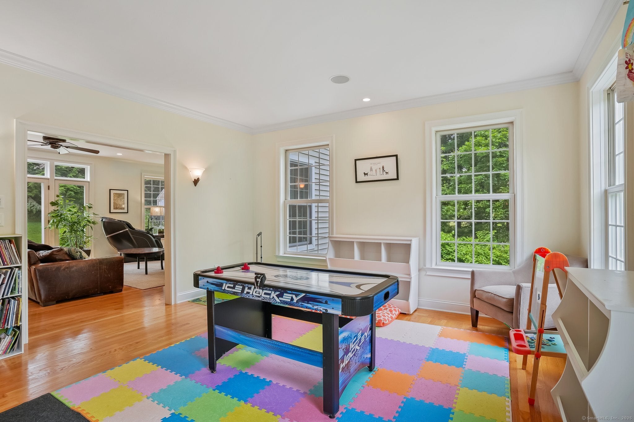 Woodbridge, Connecticut, 06525, United States, 4 Bedrooms Bedrooms, ,5 BathroomsBathrooms,Residential,Active,1849525