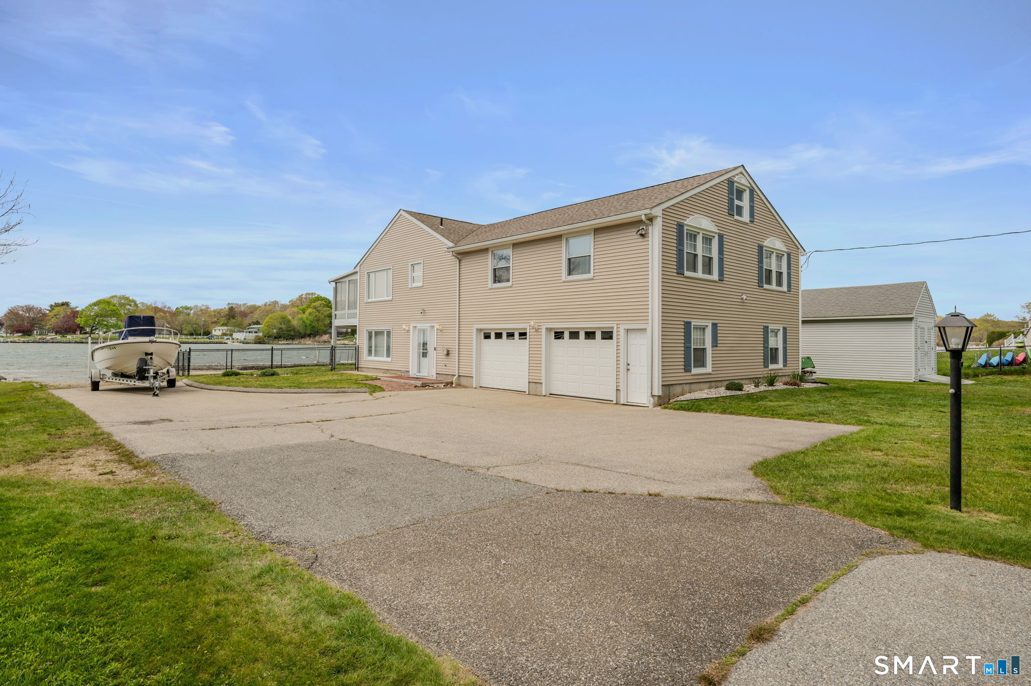 Waterford, Connecticut, 06385, United States, 4 Bedrooms Bedrooms, ,3 BathroomsBathrooms,Residential,Active,2045547