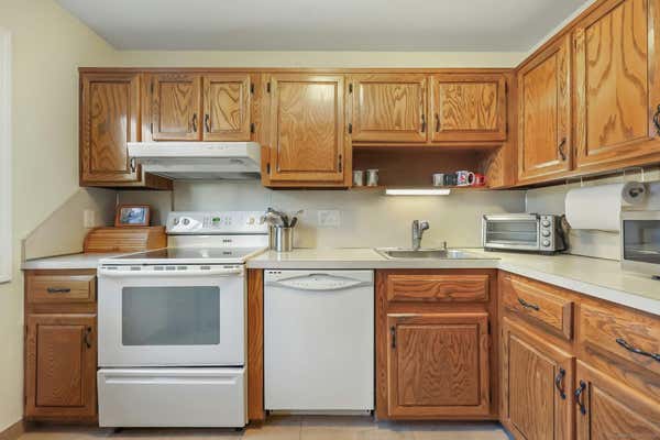 150 HOPE ST APT 11, STAMFORD, CT 06906, photo 4 of 35