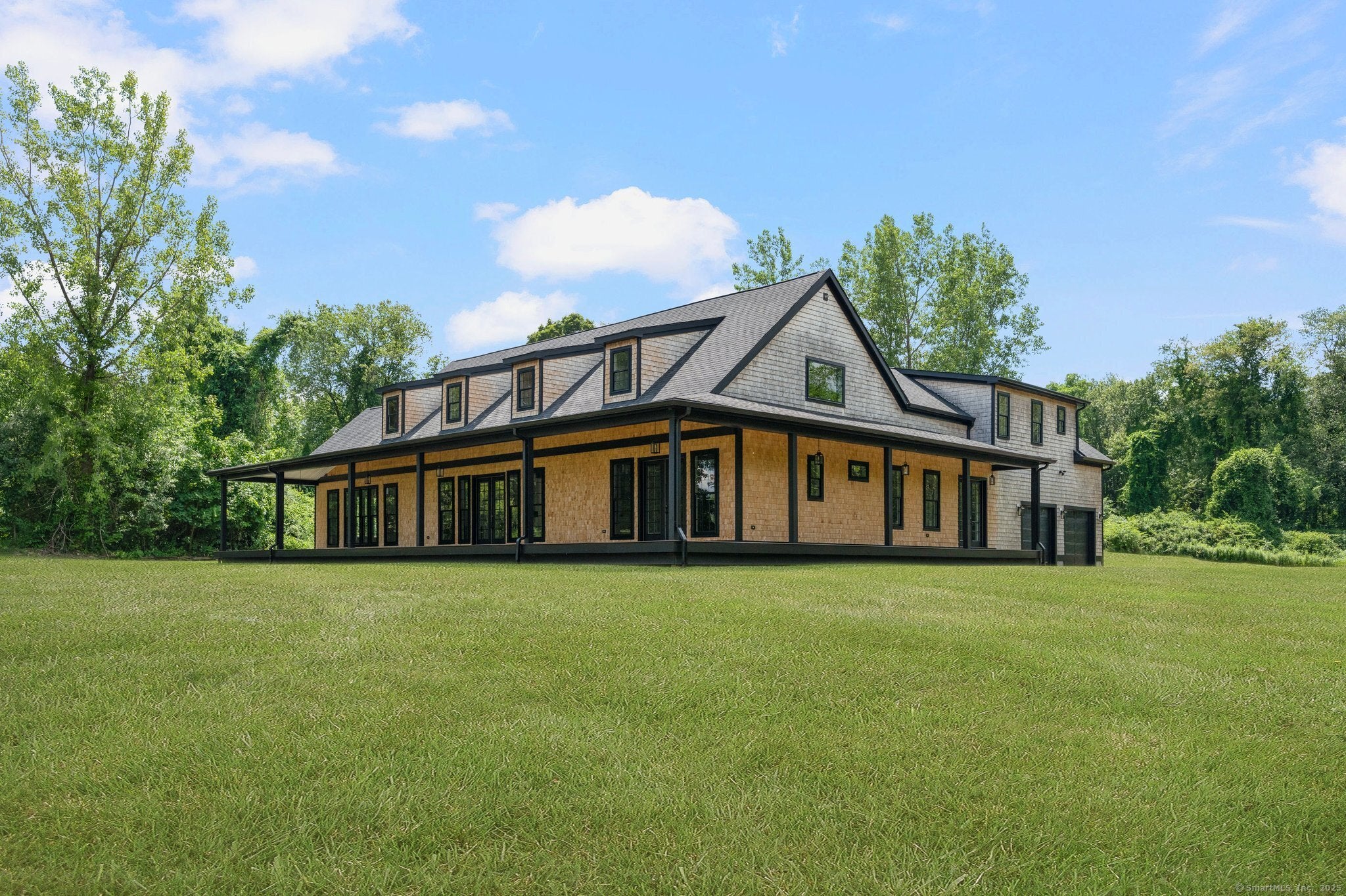 Pomfret, Connecticut, 06259, United States, 4 Bedrooms Bedrooms, ,6 BathroomsBathrooms,Residential,Active,1880189