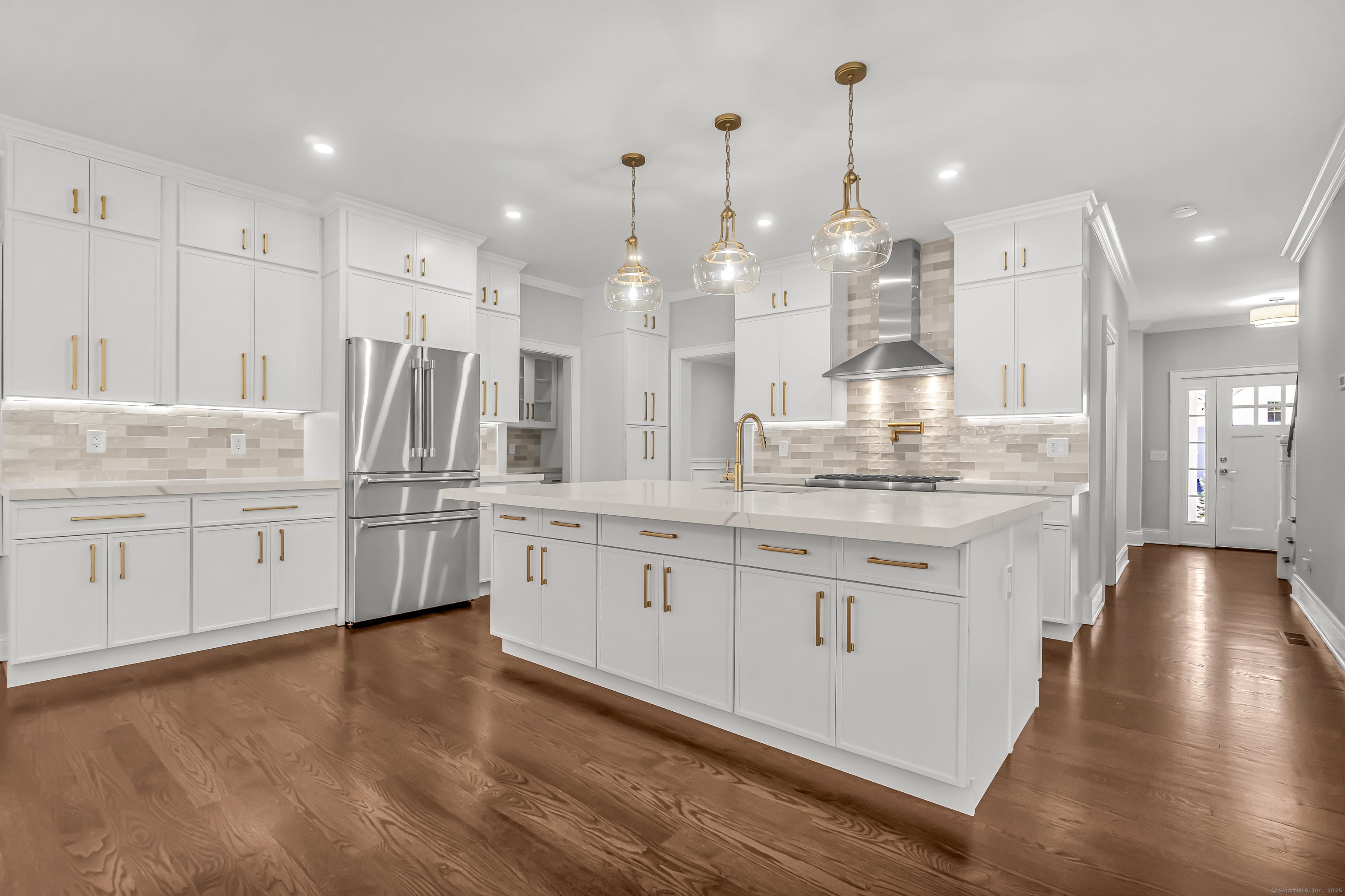 Fairfield, Connecticut, 06890, United States, 4 Bedrooms Bedrooms, ,3 BathroomsBathrooms,Residential,Active,2009390