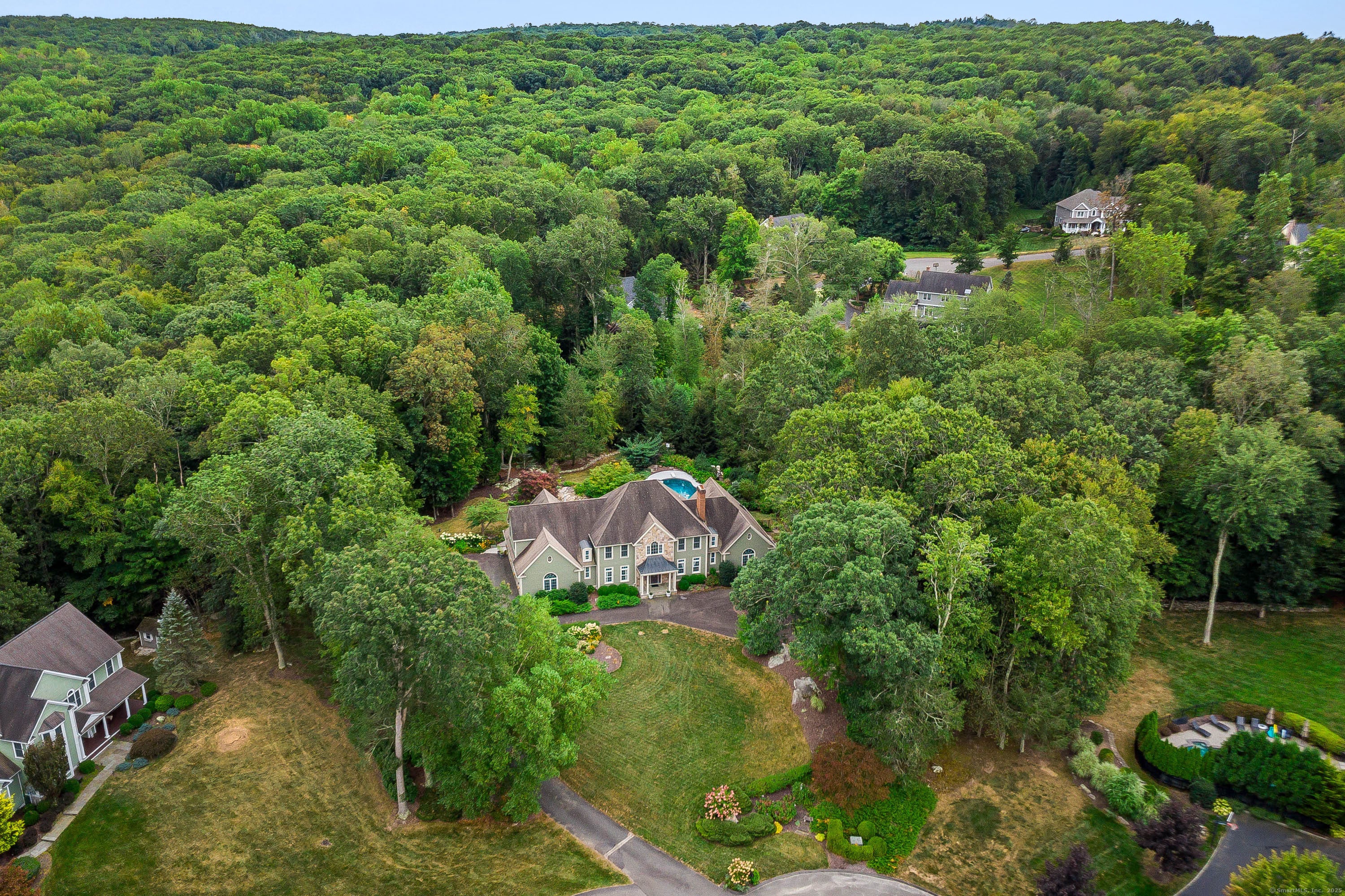 Newtown, Connecticut, 06482, United States, 4 Bedrooms Bedrooms, ,4 BathroomsBathrooms,Residential,Active,1934769