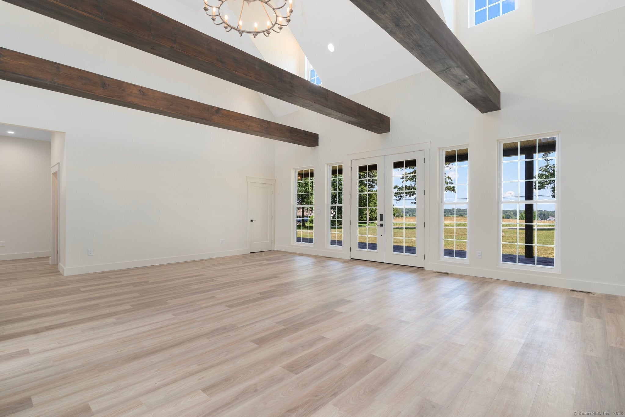 Pomfret, Connecticut, 06259, United States, 4 Bedrooms Bedrooms, ,6 BathroomsBathrooms,Residential,Active,1880189