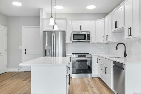 300 HARBOUR CLOSE # M, NEW HAVEN, CT 06519 - Image 1