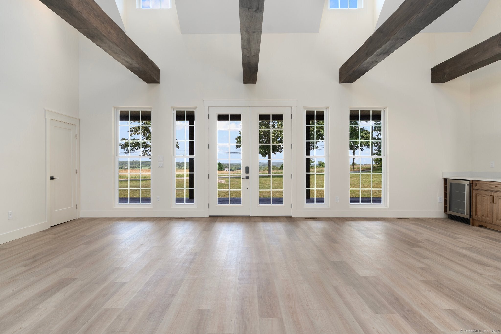 Pomfret, Connecticut, 06259, United States, 4 Bedrooms Bedrooms, ,6 BathroomsBathrooms,Residential,Active,1880189