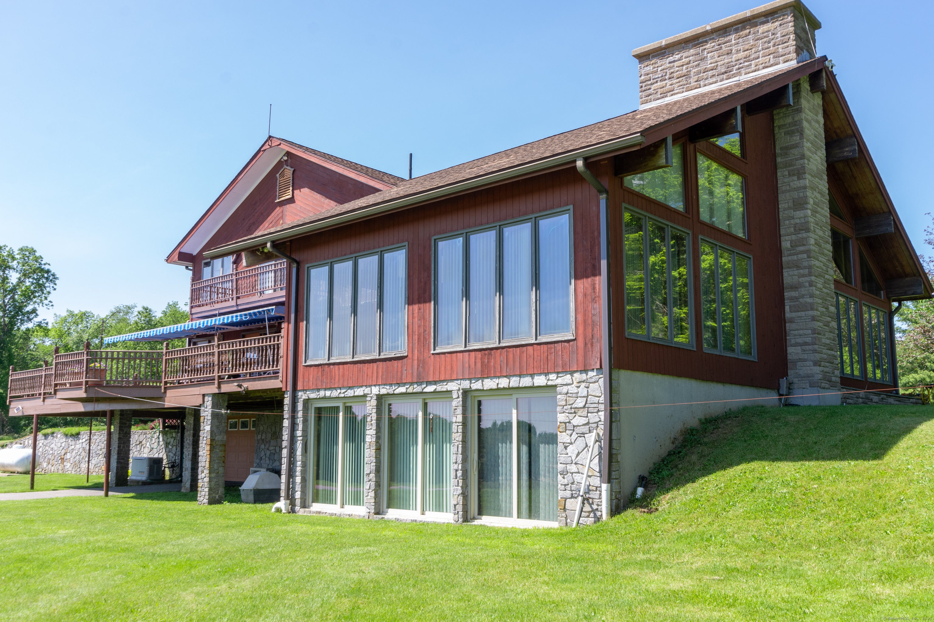 Woodstock, Connecticut, 06281, United States, 3 Bedrooms Bedrooms, ,5 BathroomsBathrooms,Residential,Active,1959926