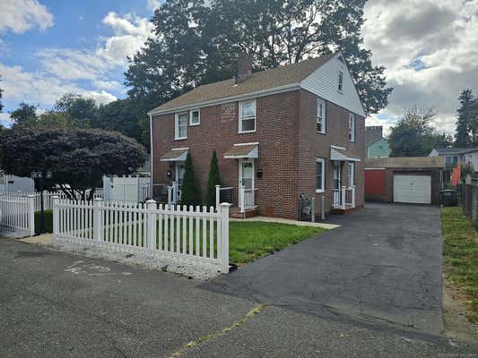 30 KNOLL PL # 32, BRIDGEPORT, CT 06610 - Image 1