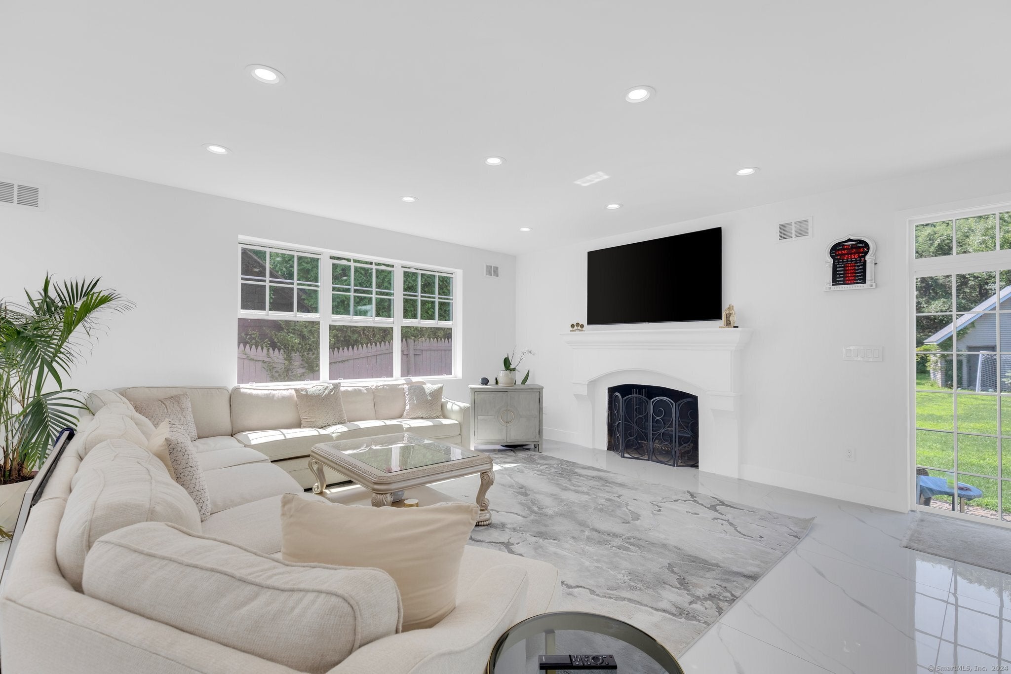 Stamford, Connecticut, 06905, United States, ,4 BathroomsBathrooms,Residential,Active,1702584