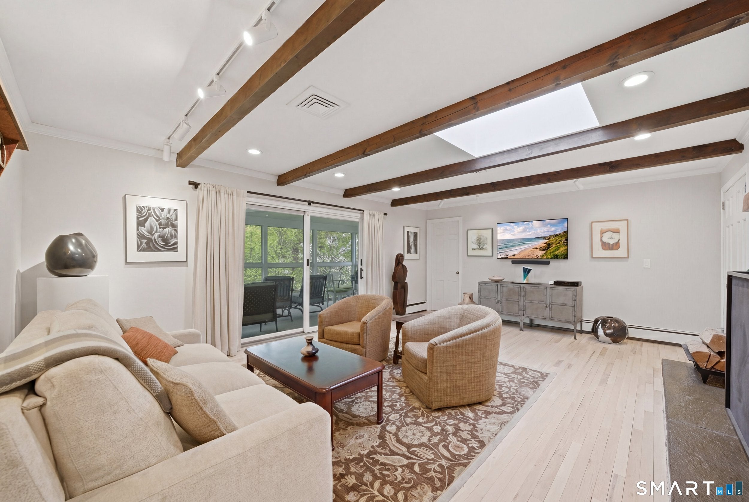 Stamford, Connecticut, 06902, United States, 4 Bedrooms Bedrooms, ,4 BathroomsBathrooms,Residential,Active,2042685