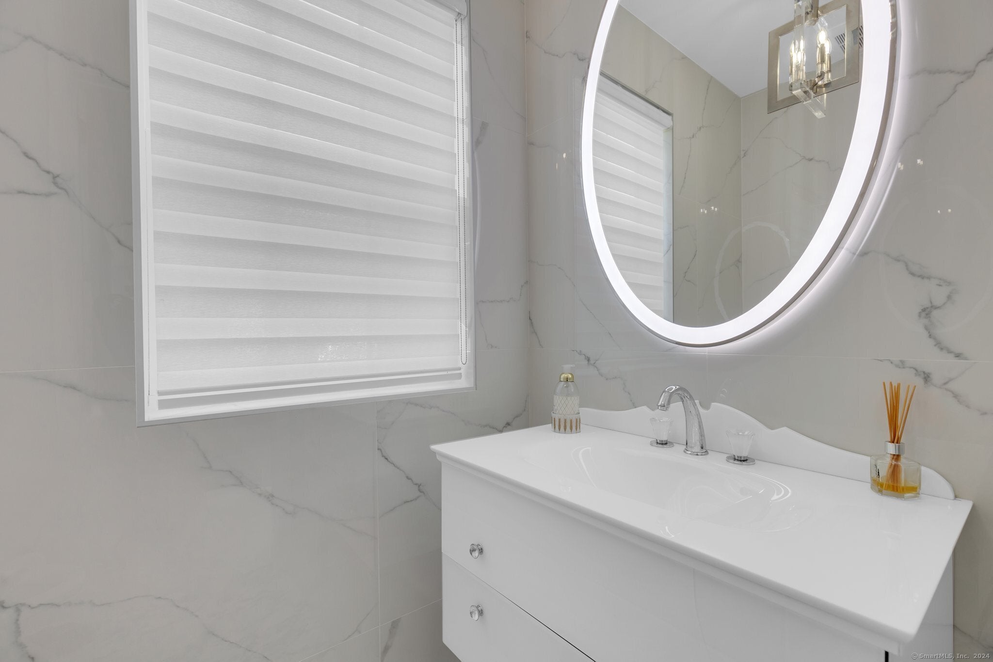 Stamford, Connecticut, 06905, United States, ,4 BathroomsBathrooms,Residential,Active,1702584