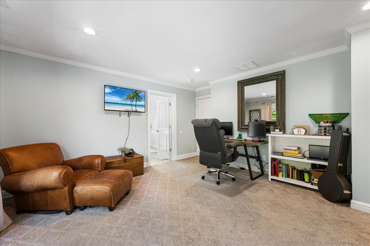 Clinton, Connecticut, 06413, United States, 5 Bedrooms Bedrooms, ,4 BathroomsBathrooms,Residential,Active,1936123