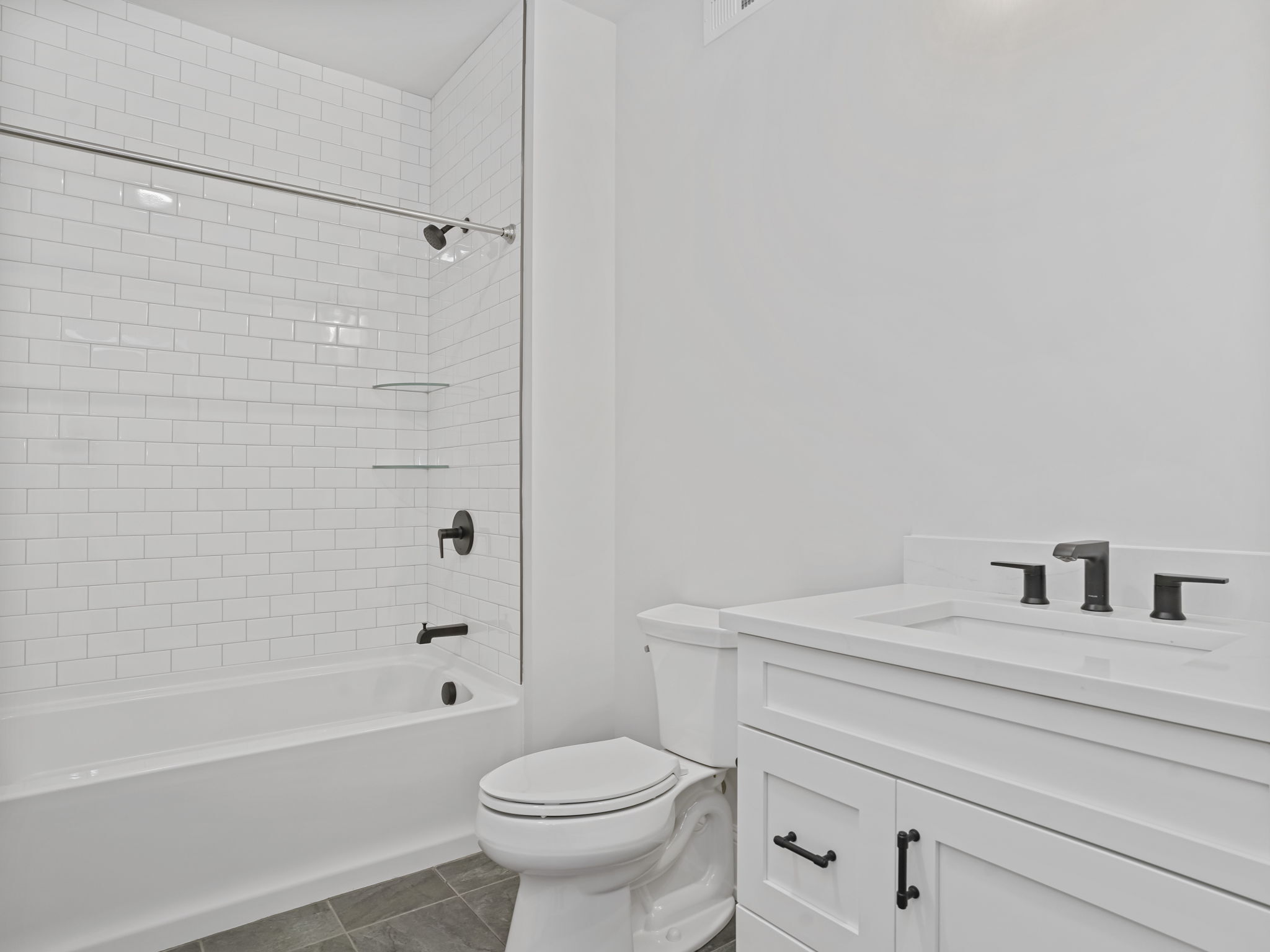 Southbury, Connecticut, 06488, United States, 4 Bedrooms Bedrooms, ,4 BathroomsBathrooms,Residential,Active,1988444