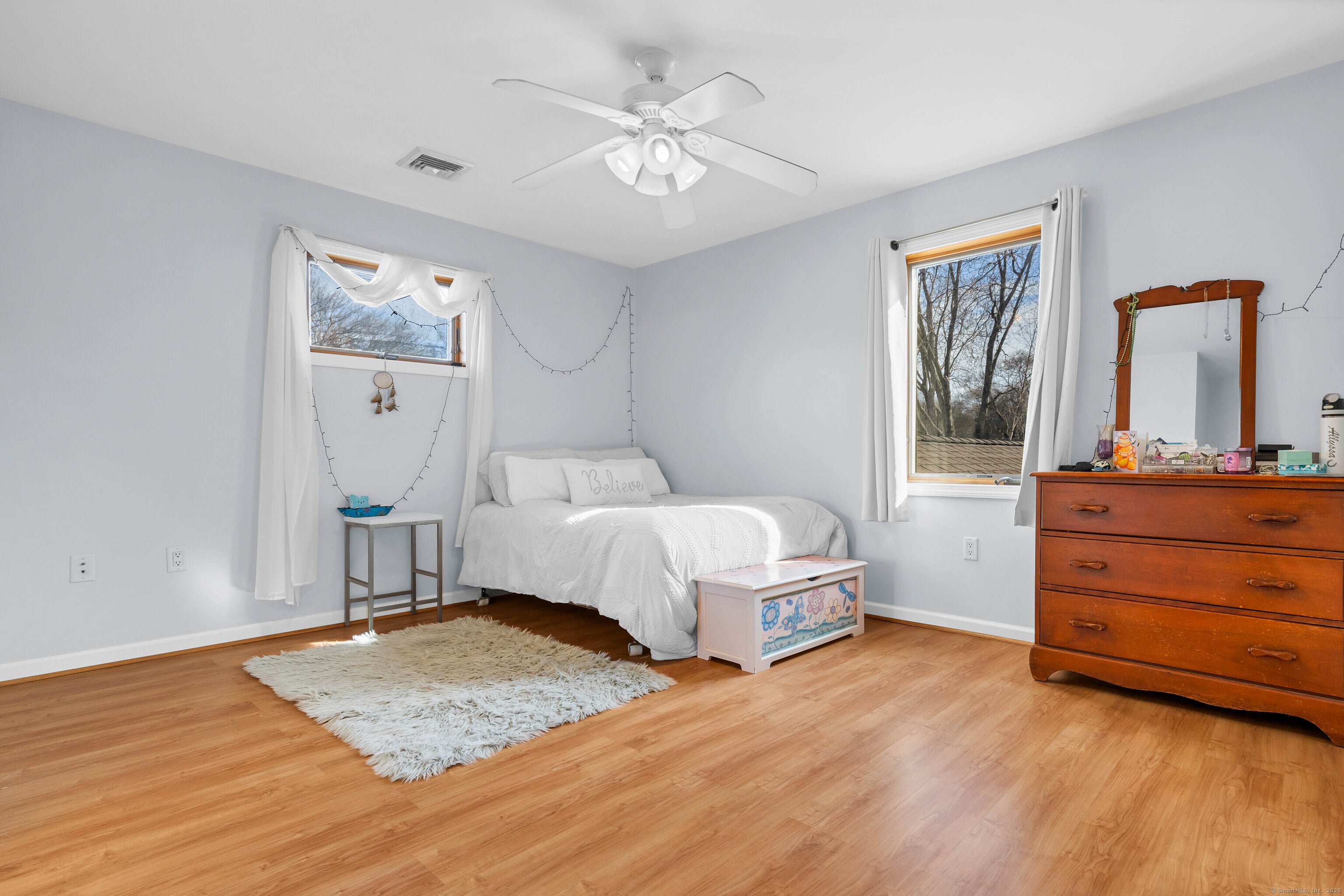 Groton, Connecticut, 06340, United States, 5 Bedrooms Bedrooms, ,5 BathroomsBathrooms,Residential,Active,1849560