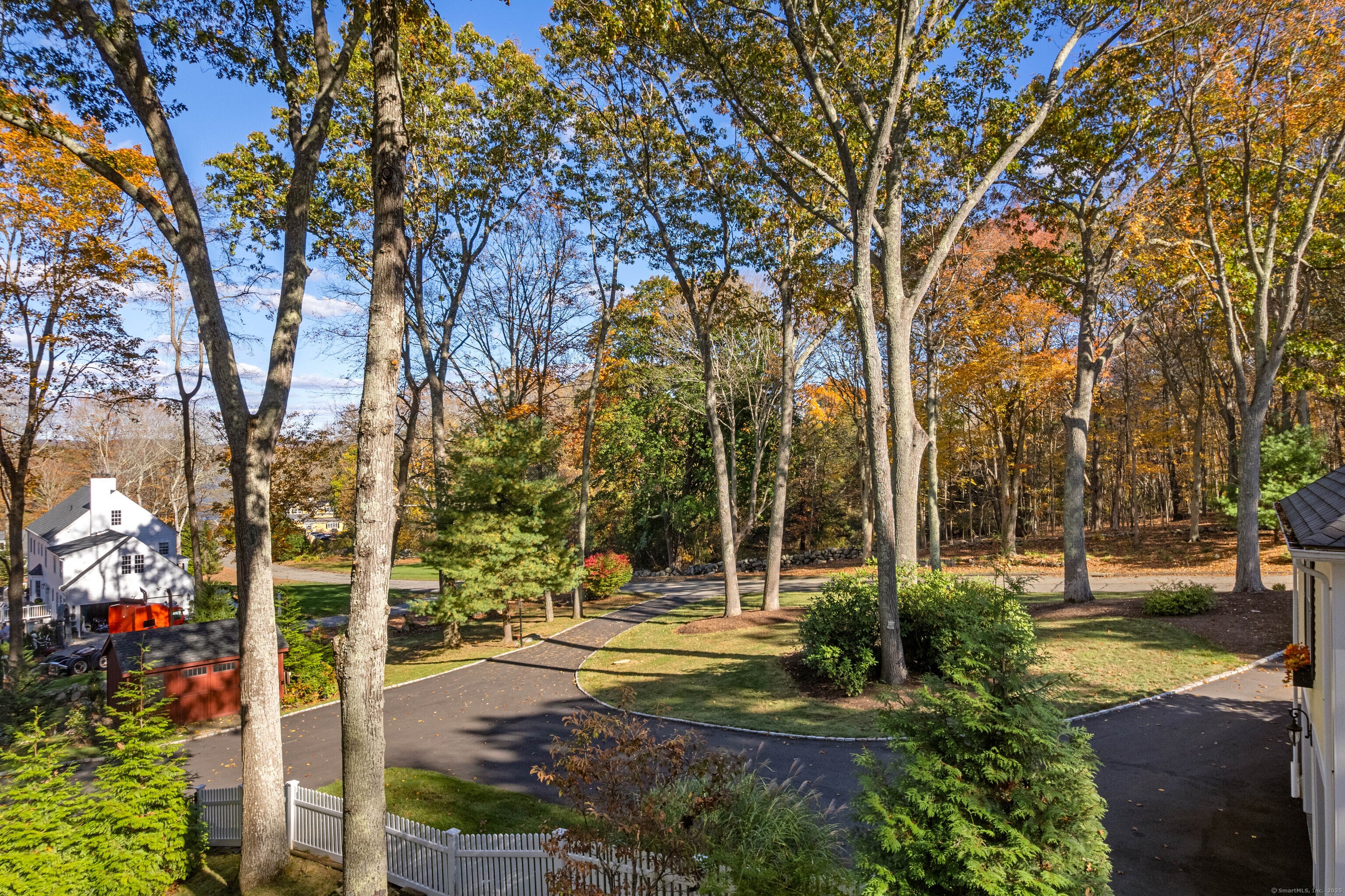 Essex, Connecticut, 06426, United States, 4 Bedrooms Bedrooms, ,4 BathroomsBathrooms,Residential,Contingent,2007320
