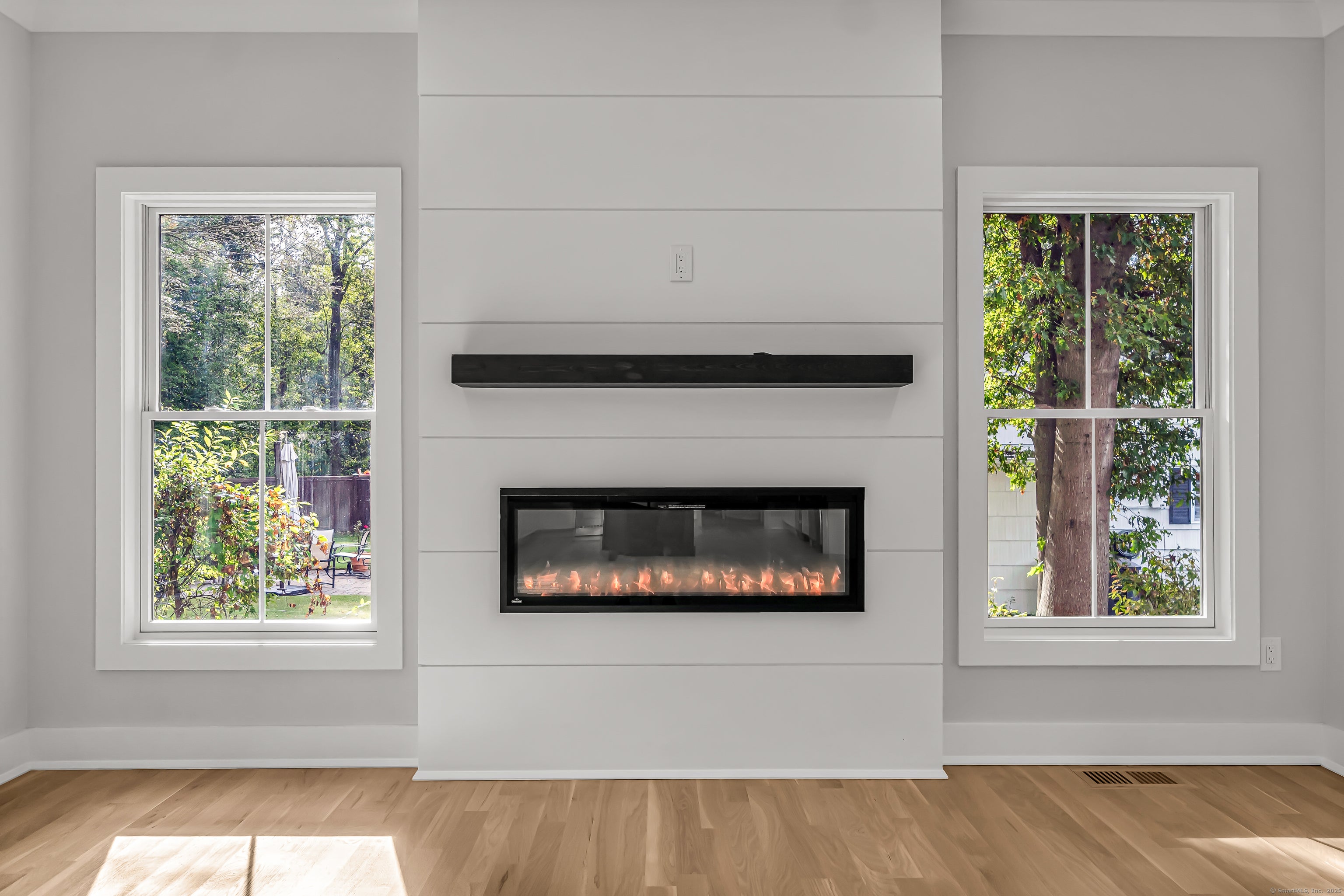 Fairfield, Connecticut, 06825, United States, 4 Bedrooms Bedrooms, ,5 BathroomsBathrooms,Residential,Active,1953660