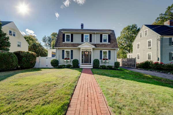 215 QUAKER LN N, WEST HARTFORD, CT 06119 - Image 1