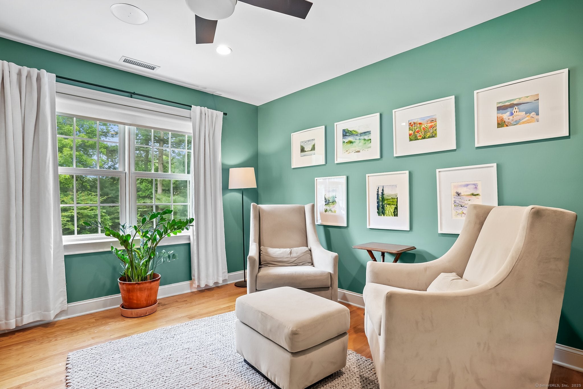 Woodbridge, Connecticut, 06525, United States, 4 Bedrooms Bedrooms, ,5 BathroomsBathrooms,Residential,Active,1849525