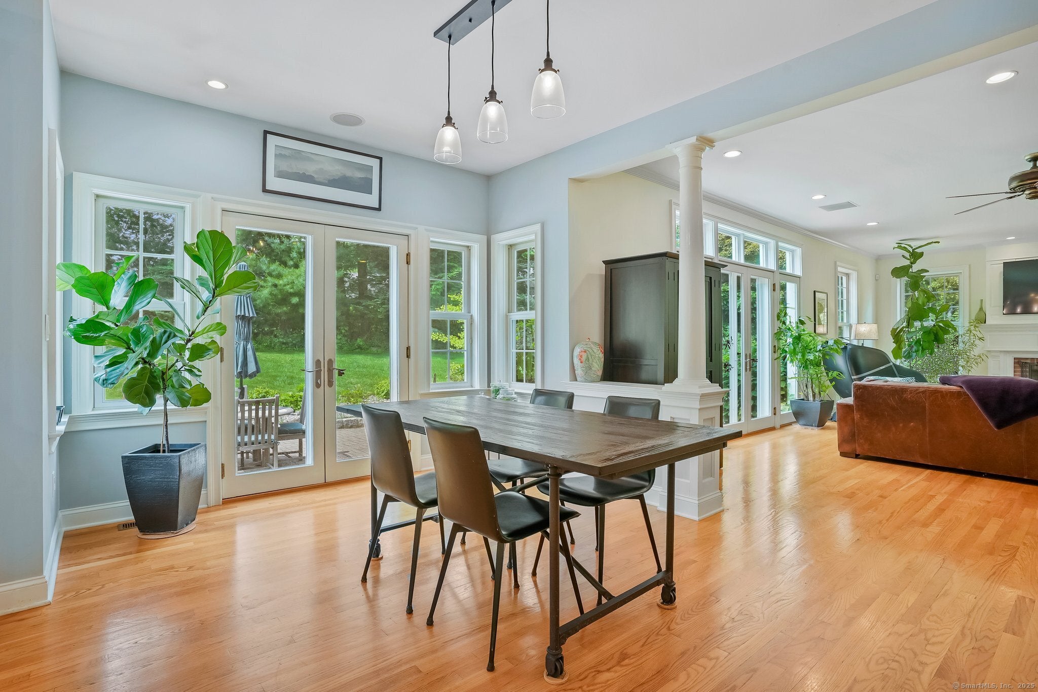 Woodbridge, Connecticut, 06525, United States, 4 Bedrooms Bedrooms, ,5 BathroomsBathrooms,Residential,Active,1849525