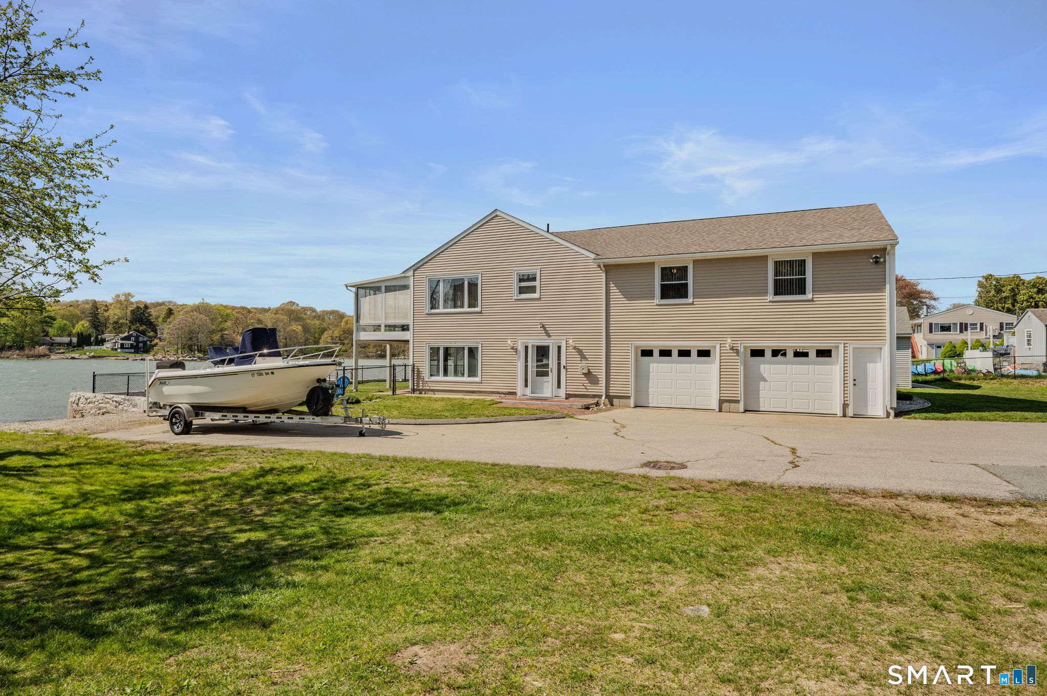 Waterford, Connecticut, 06385, United States, 4 Bedrooms Bedrooms, ,3 BathroomsBathrooms,Residential,Active,2045547