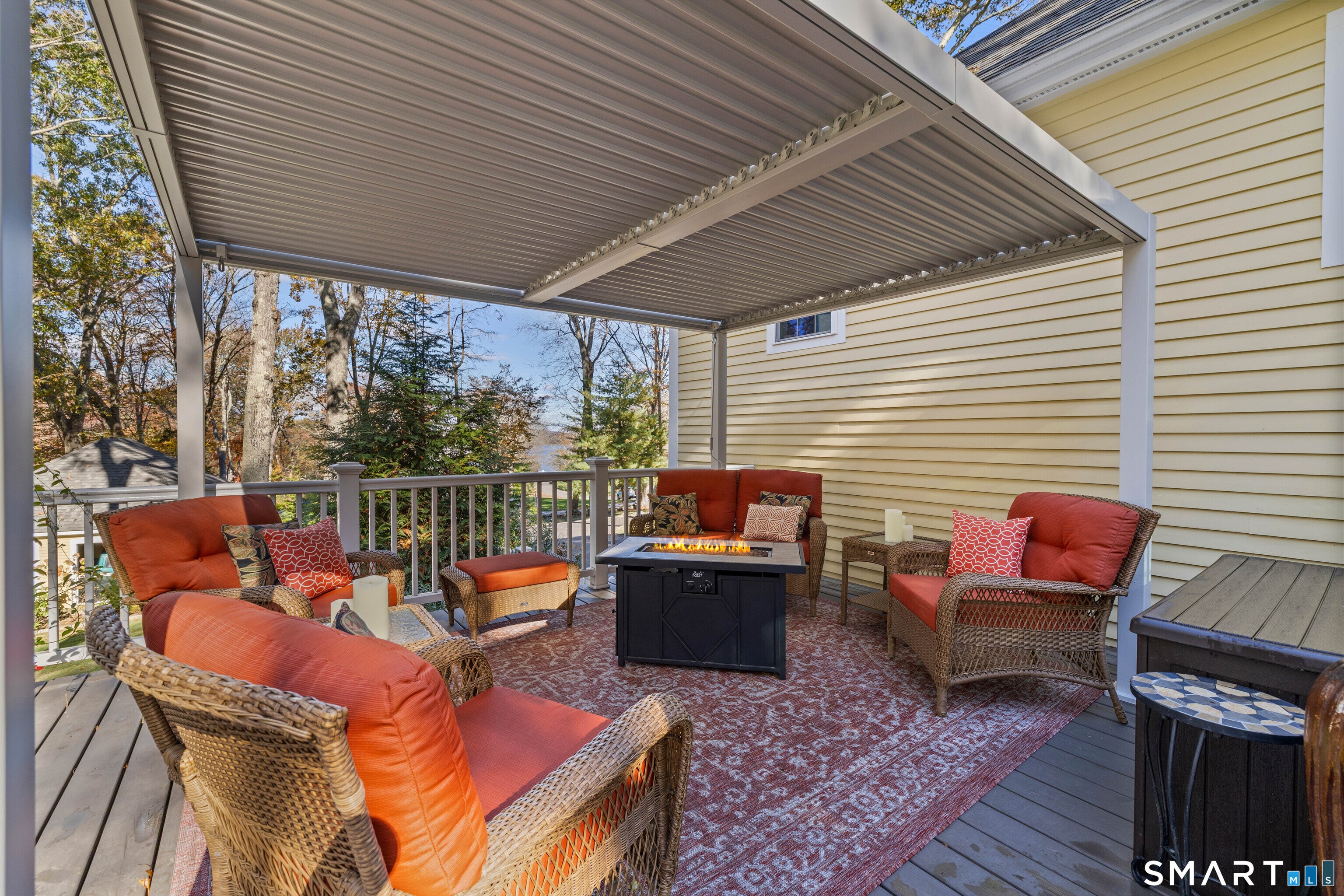 Essex, Connecticut, 06426, United States, 4 Bedrooms Bedrooms, ,4 BathroomsBathrooms,Residential,Contingent,2007320