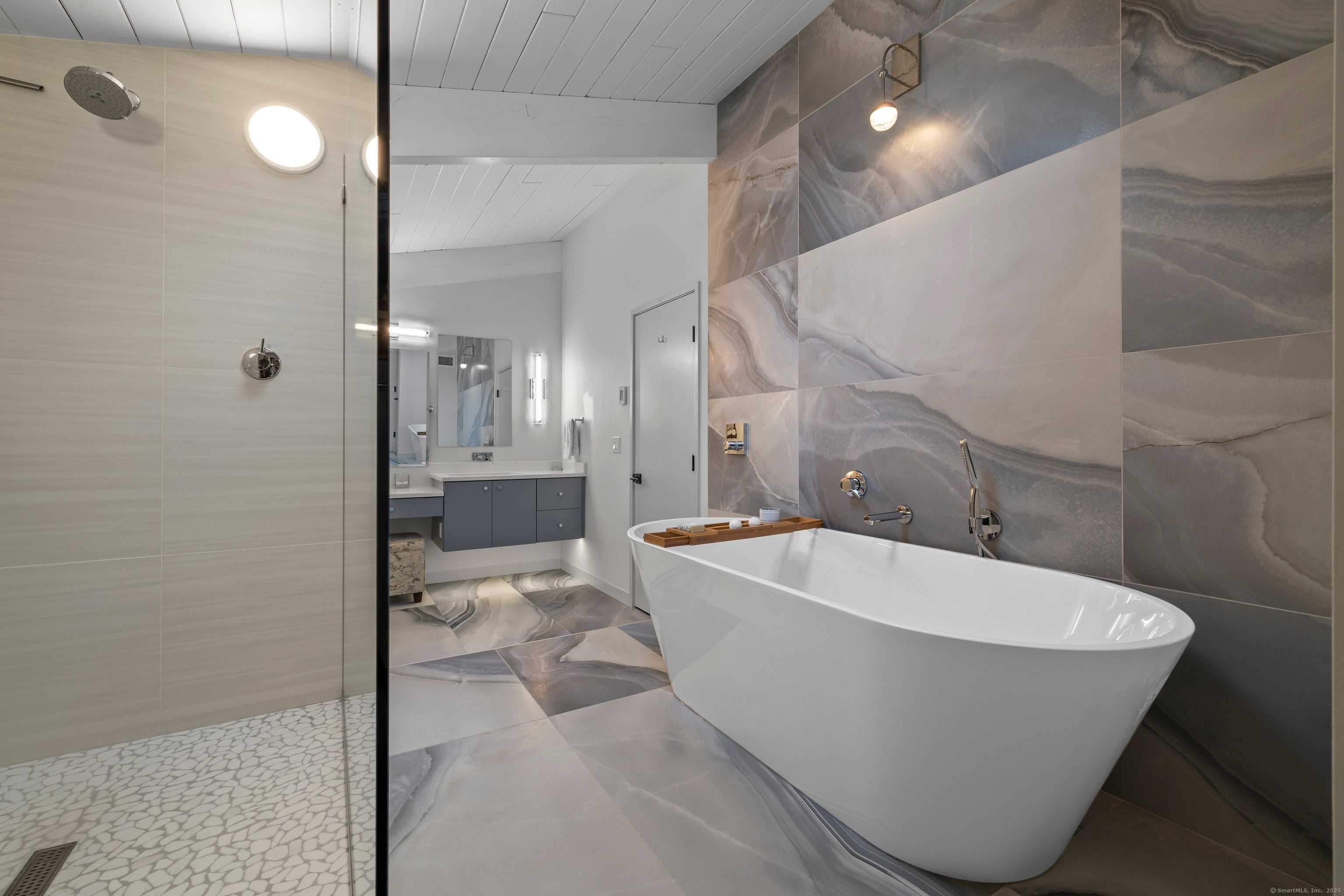 Stonington, Connecticut, 06378, United States, 3 Bedrooms Bedrooms, ,4 BathroomsBathrooms,Residential,Active,1967287