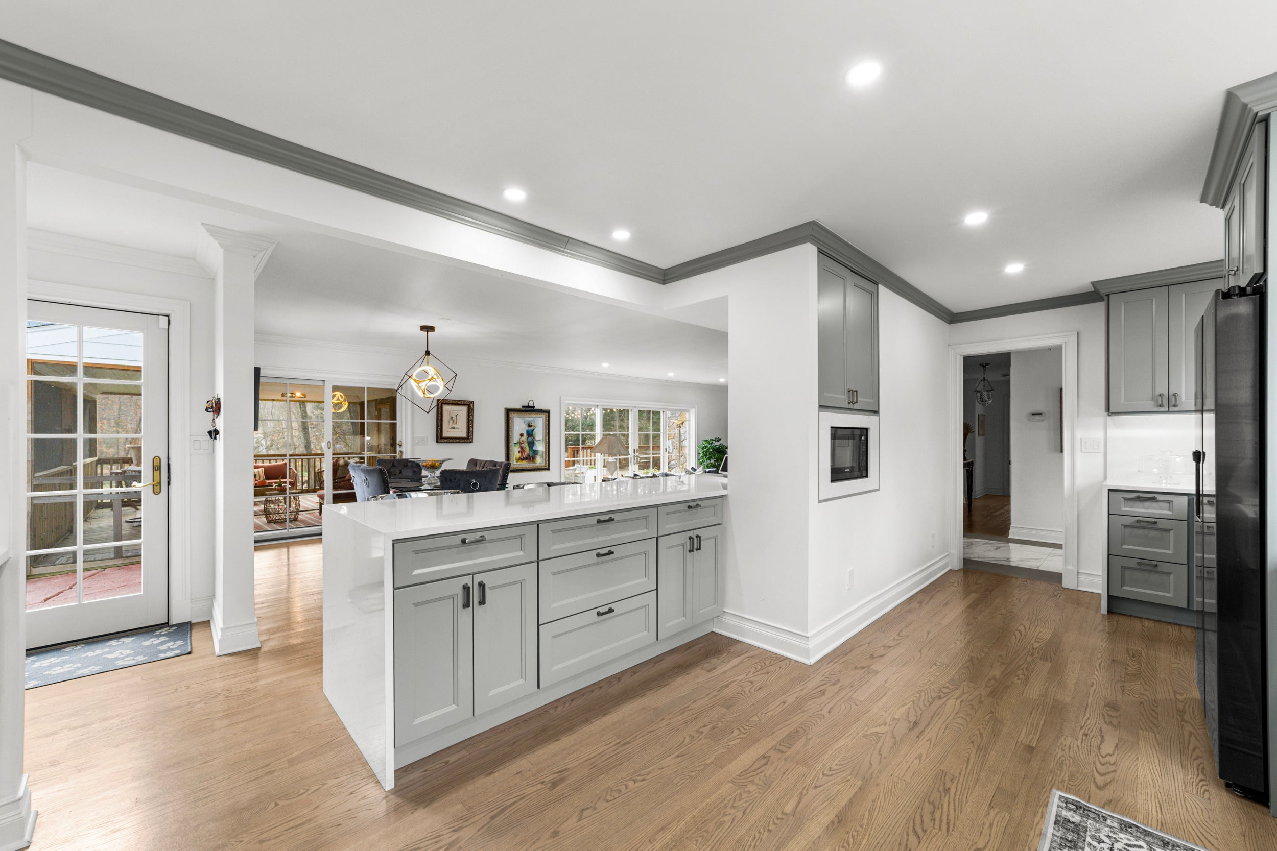 Stamford, Connecticut, 06903, United States, 4 Bedrooms Bedrooms, ,3 BathroomsBathrooms,Residential,Active,1996290