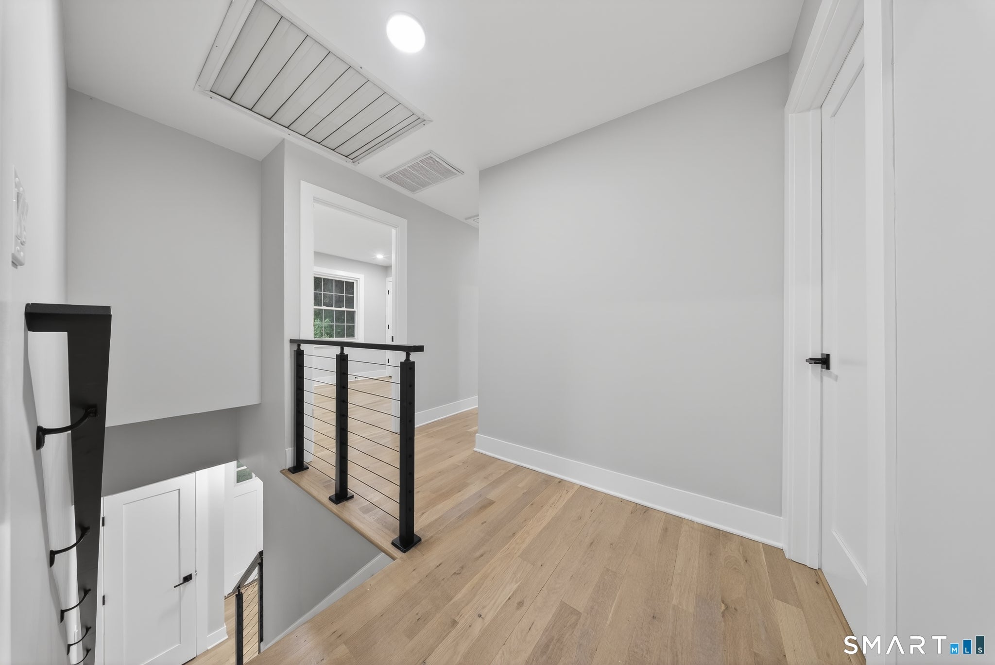 Fairfield, Connecticut, 06824, United States, 5 Bedrooms Bedrooms, ,4 BathroomsBathrooms,Residential,Active,2052052