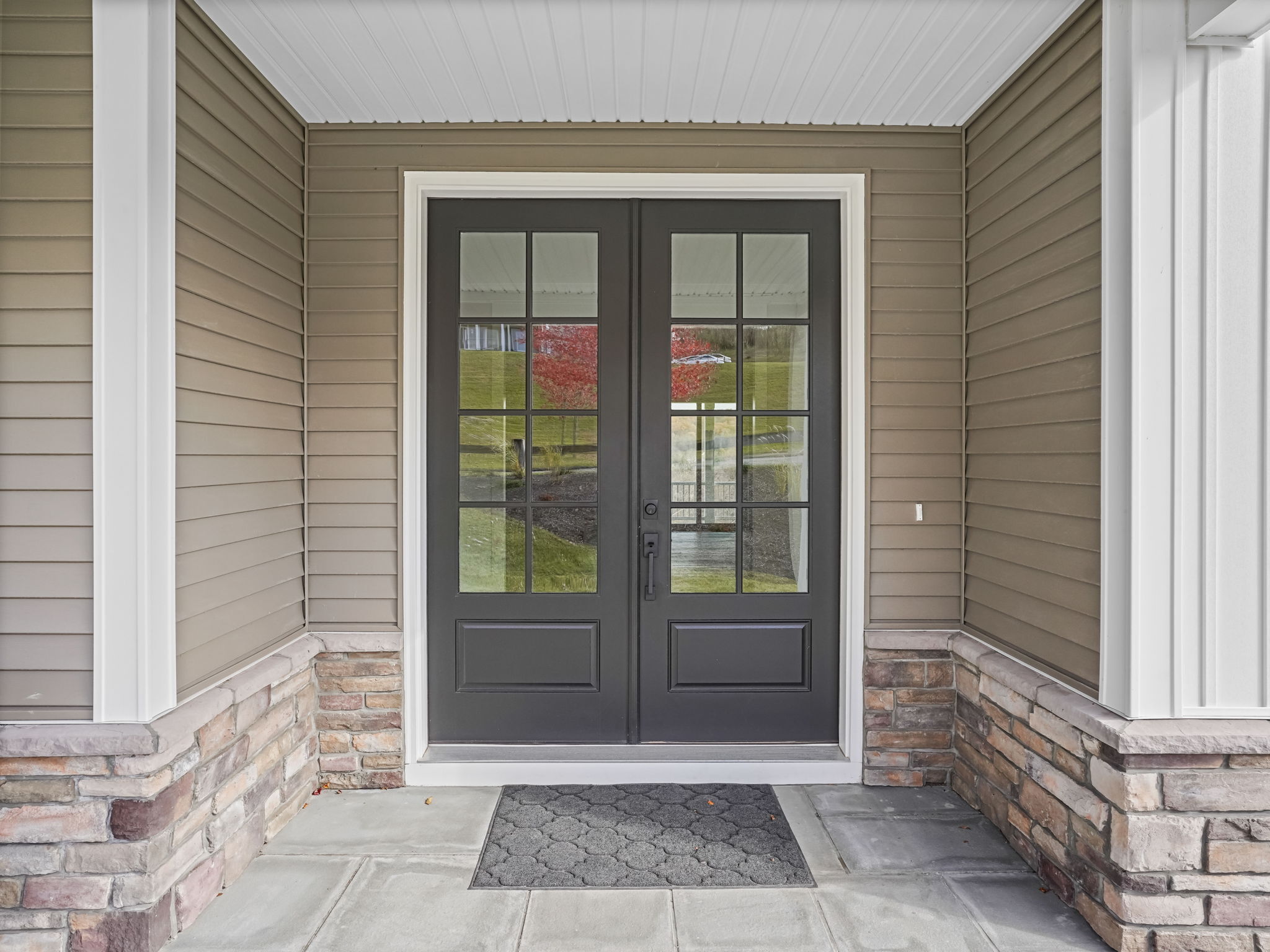 Southbury, Connecticut, 06488, United States, 4 Bedrooms Bedrooms, ,4 BathroomsBathrooms,Residential,Active,1988444