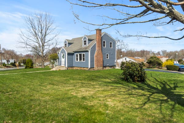 Waterford, CT Real Estate & Homes For Sale | RE/MAX