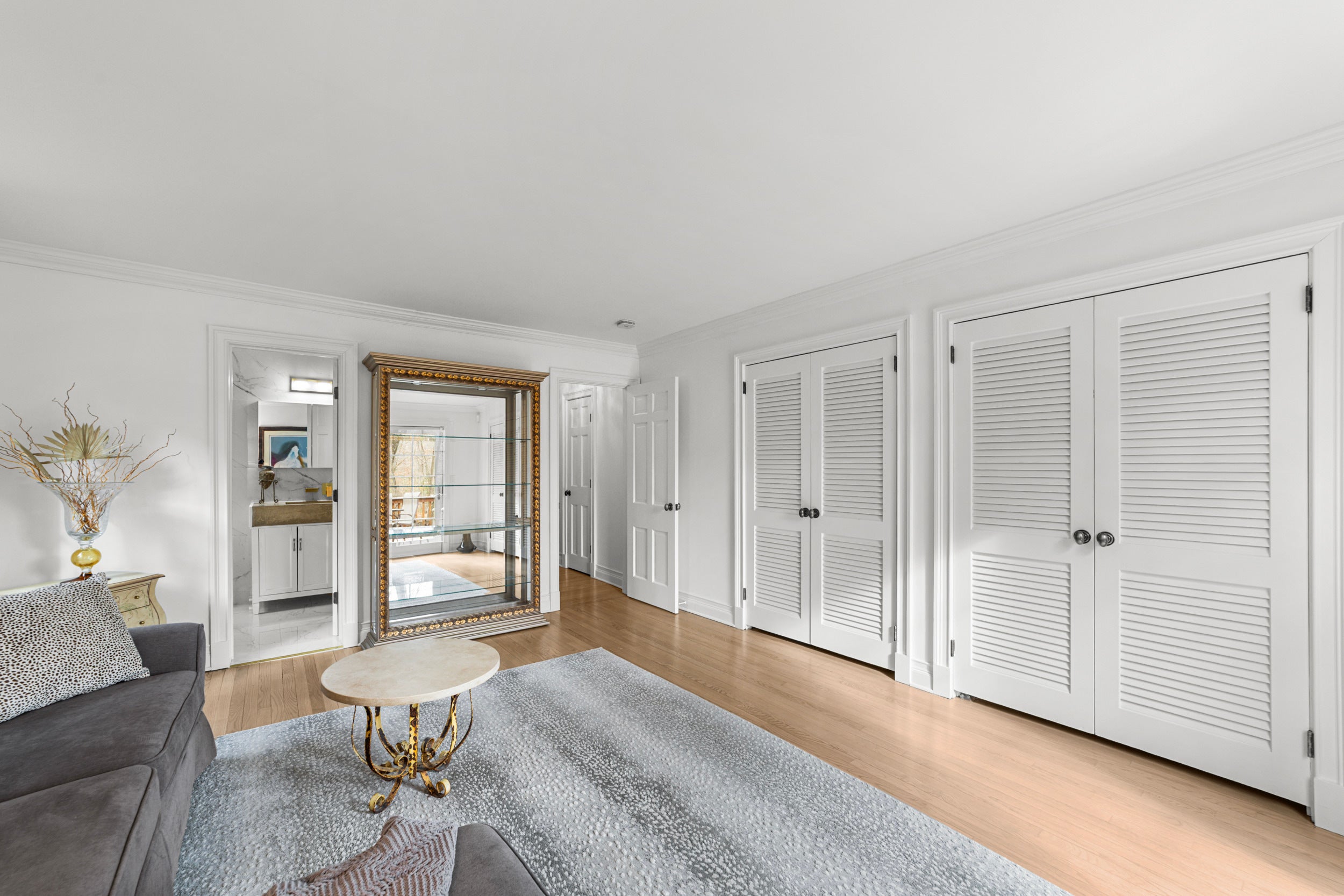 Stamford, Connecticut, 06903, United States, 4 Bedrooms Bedrooms, ,3 BathroomsBathrooms,Residential,Active,1996290