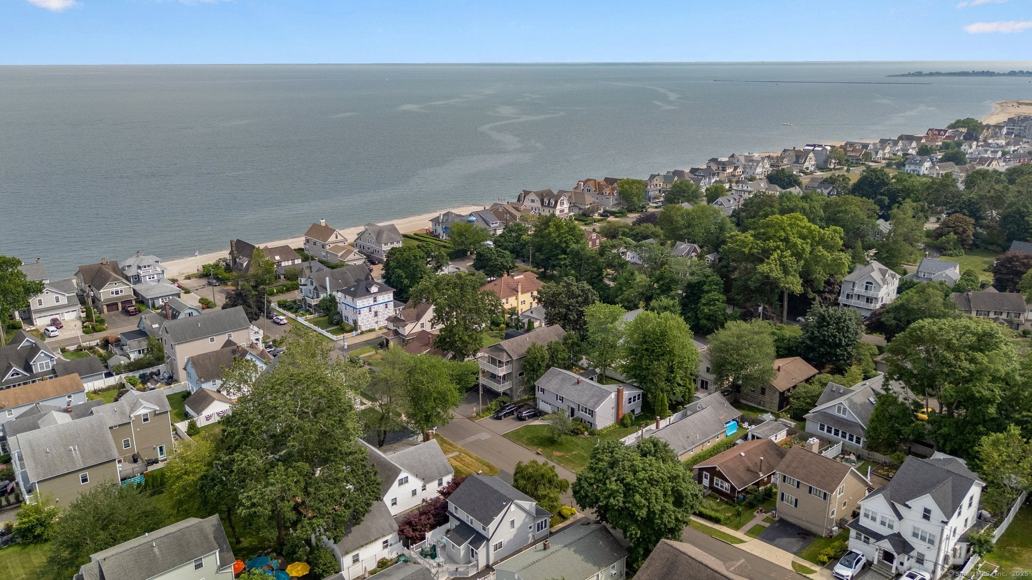 Milford, Connecticut, 06460, United States, 3 Bedrooms Bedrooms, ,4 BathroomsBathrooms,Residential,Active,1926887