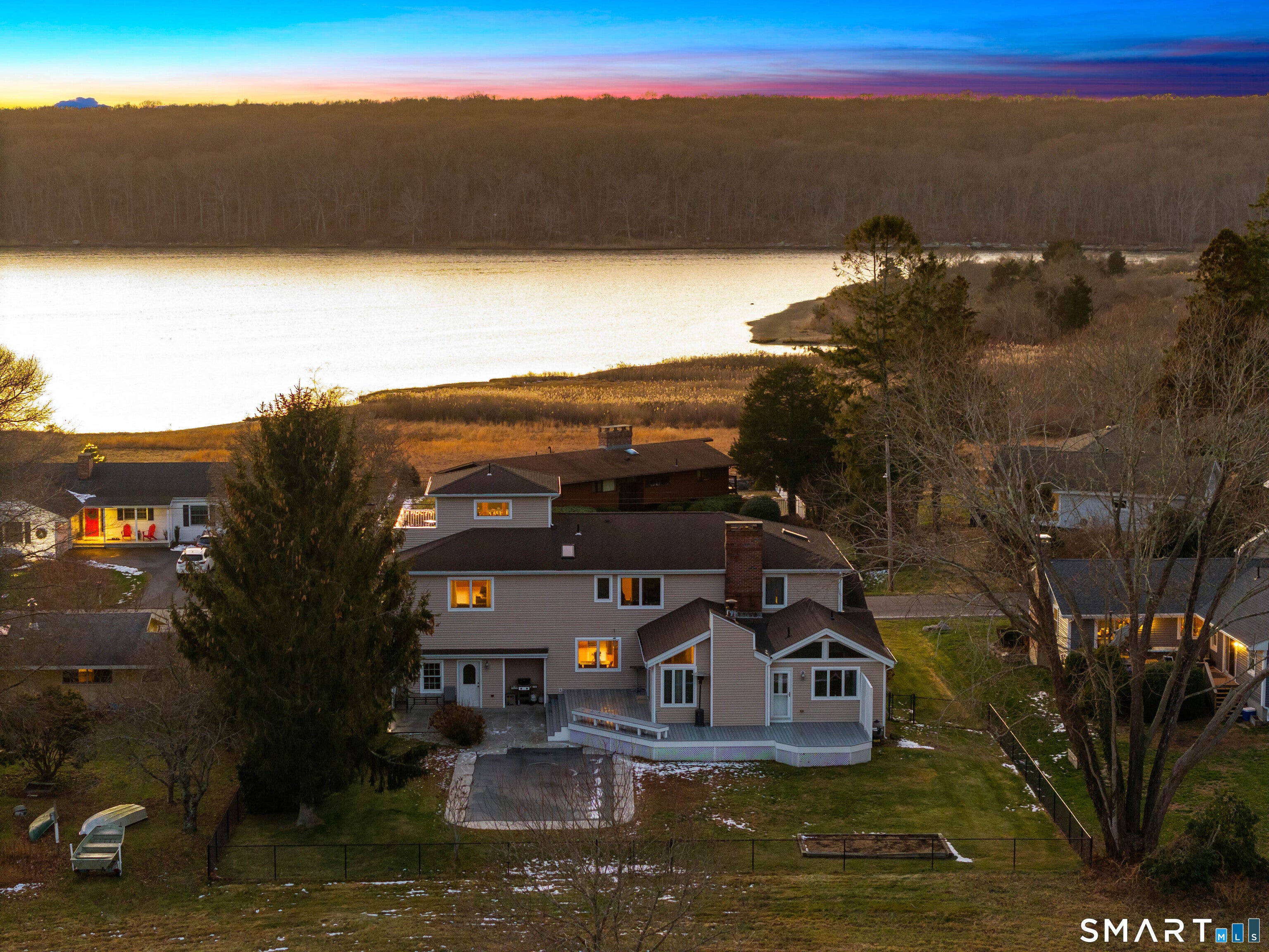 Groton, Connecticut, 06340, United States, 5 Bedrooms Bedrooms, ,5 BathroomsBathrooms,Residential,Active,1849560