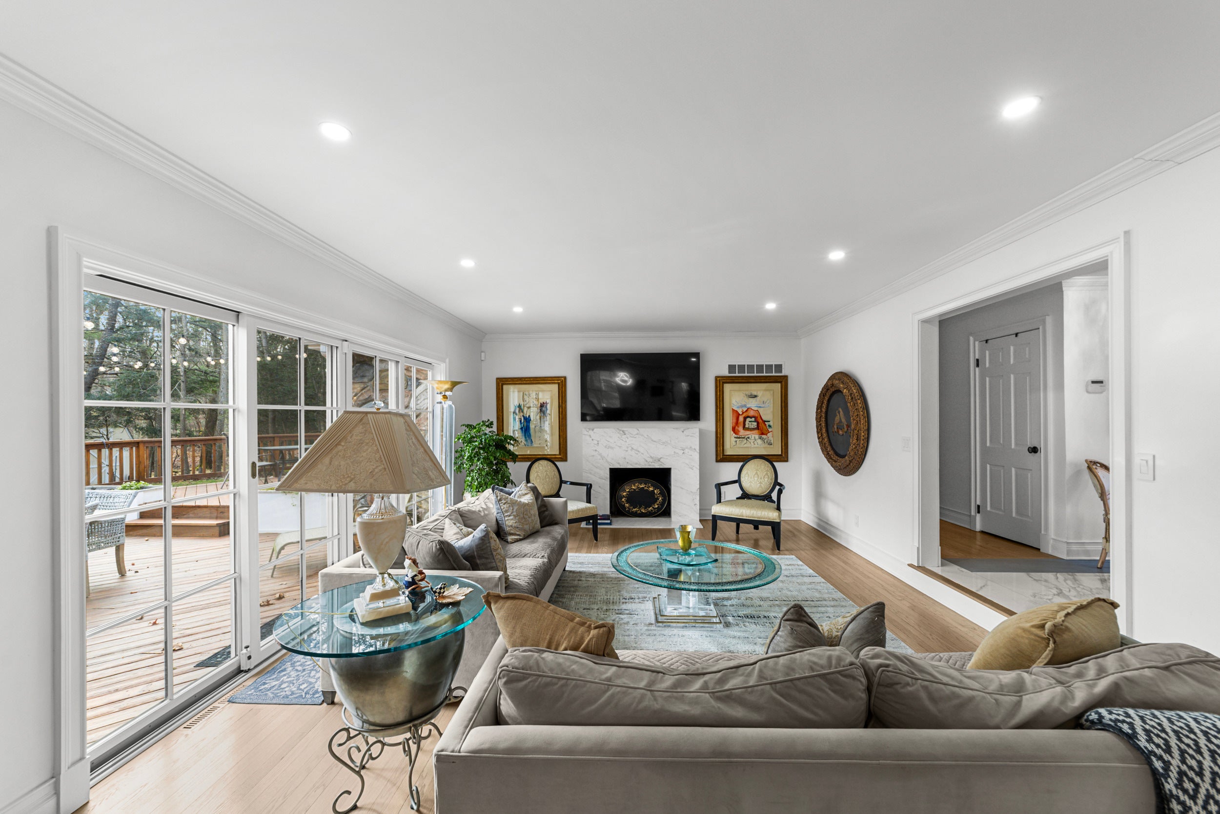 Stamford, Connecticut, 06903, United States, 4 Bedrooms Bedrooms, ,3 BathroomsBathrooms,Residential,Active,1996290