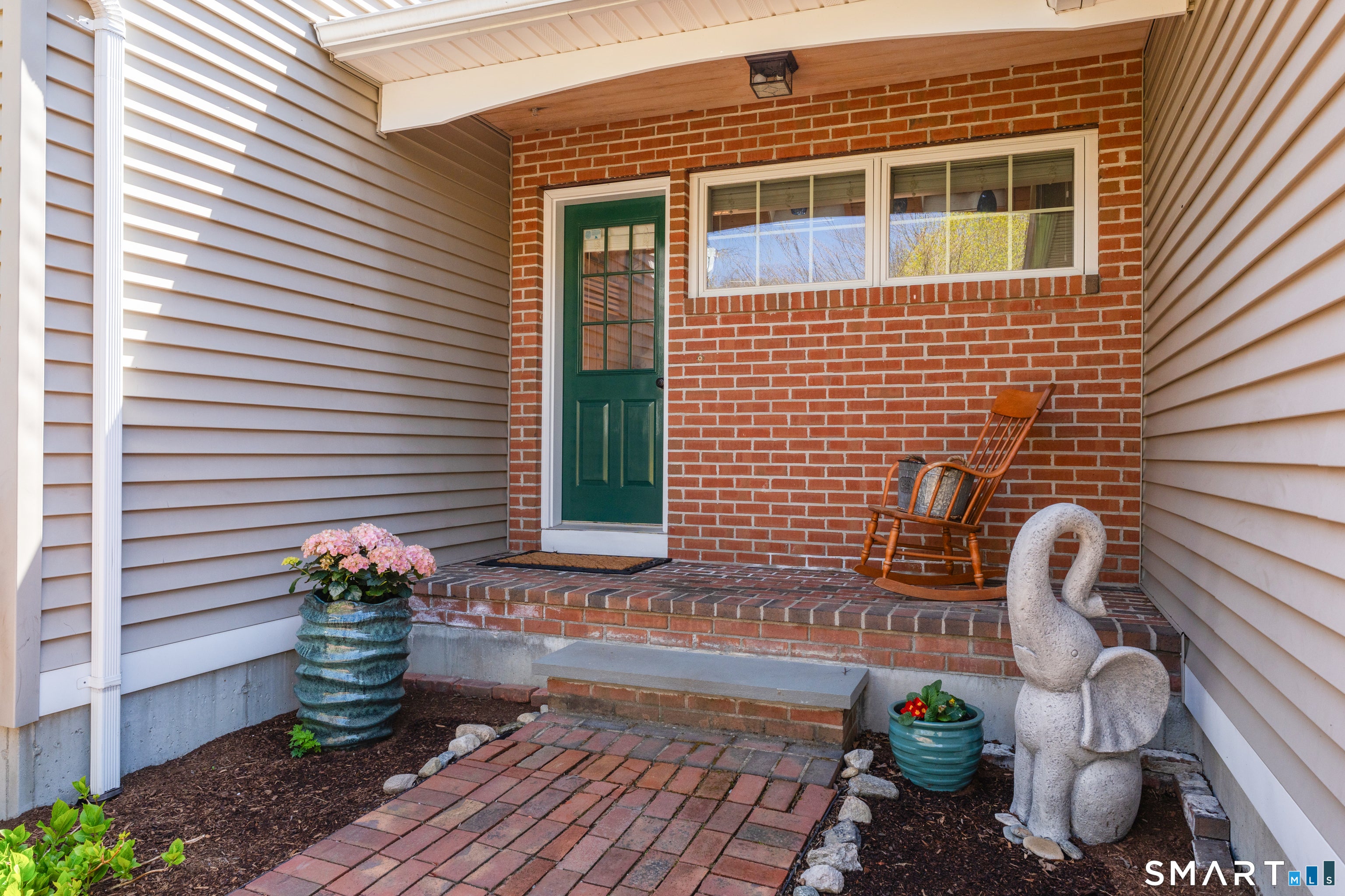 Waterford, Connecticut, 06385, United States, 3 Bedrooms Bedrooms, ,3 BathroomsBathrooms,Residential,Active,2043434