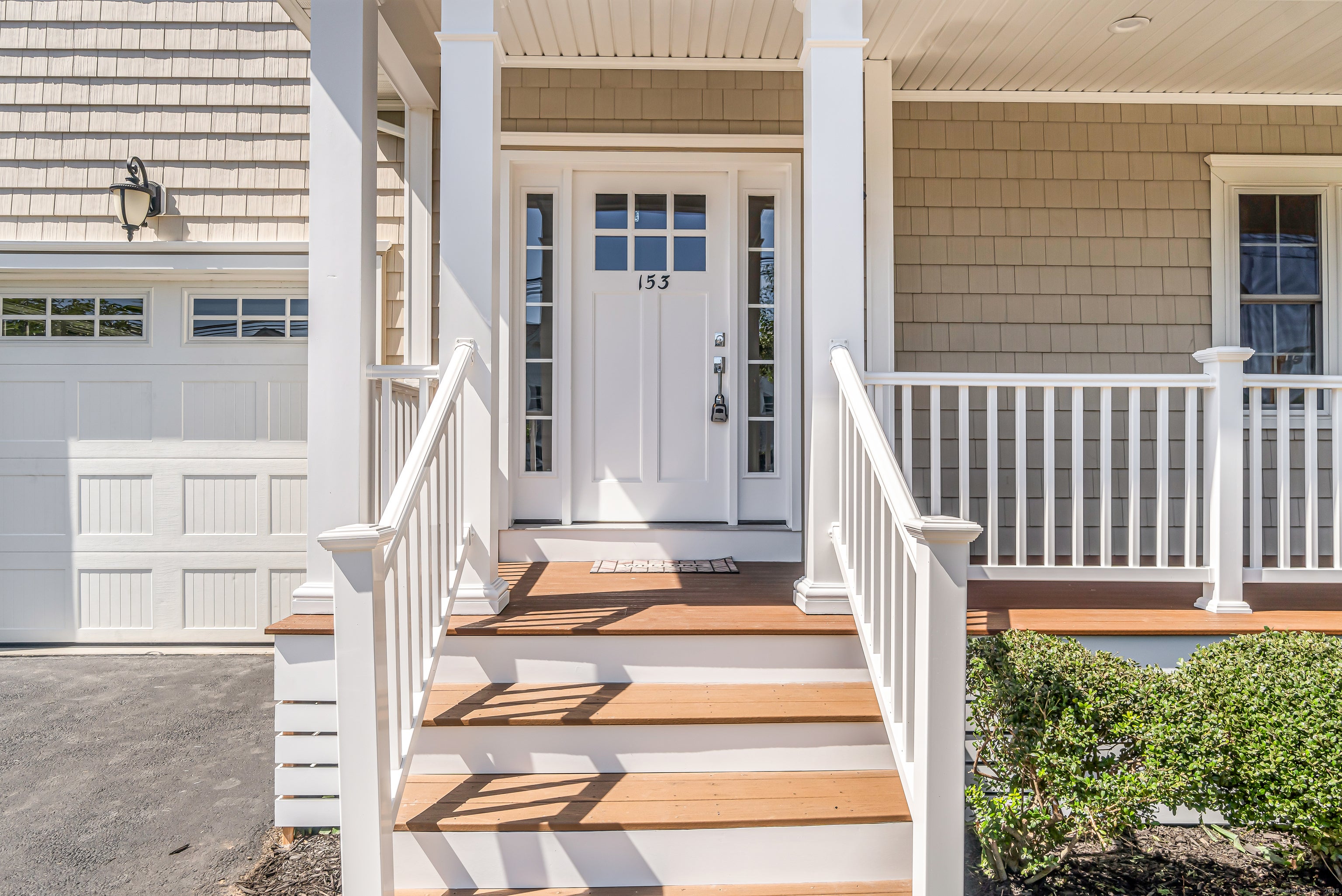 Fairfield, Connecticut, 06890, United States, 4 Bedrooms Bedrooms, ,3 BathroomsBathrooms,Residential,Active,2009390