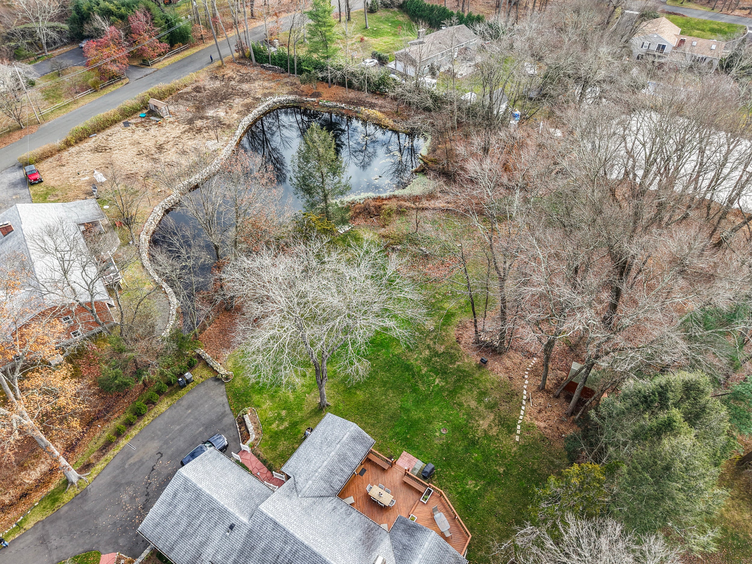 Stamford, Connecticut, 06903, United States, 4 Bedrooms Bedrooms, ,3 BathroomsBathrooms,Residential,Active,1996290