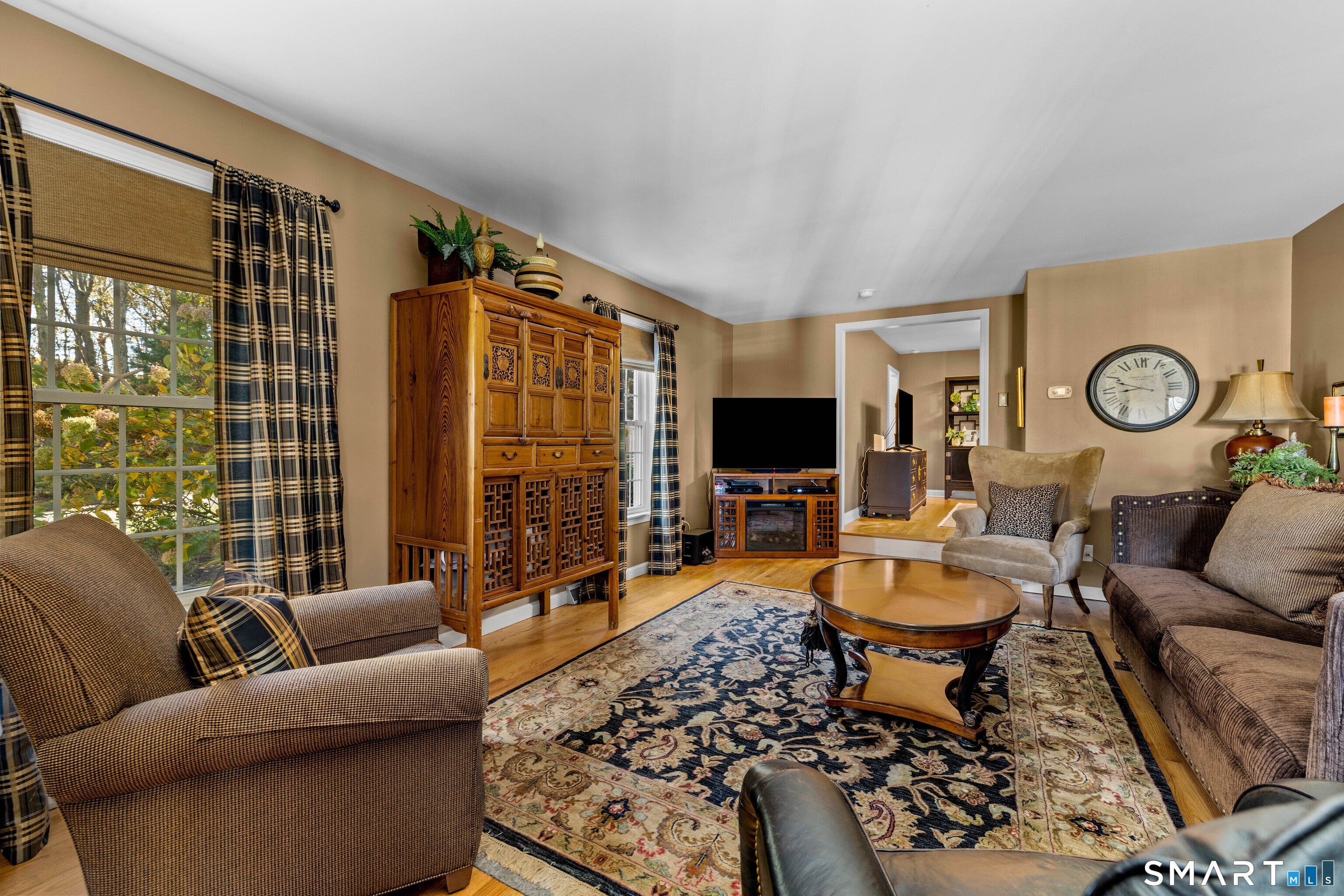 Essex, Connecticut, 06426, United States, 4 Bedrooms Bedrooms, ,4 BathroomsBathrooms,Residential,Contingent,2007320