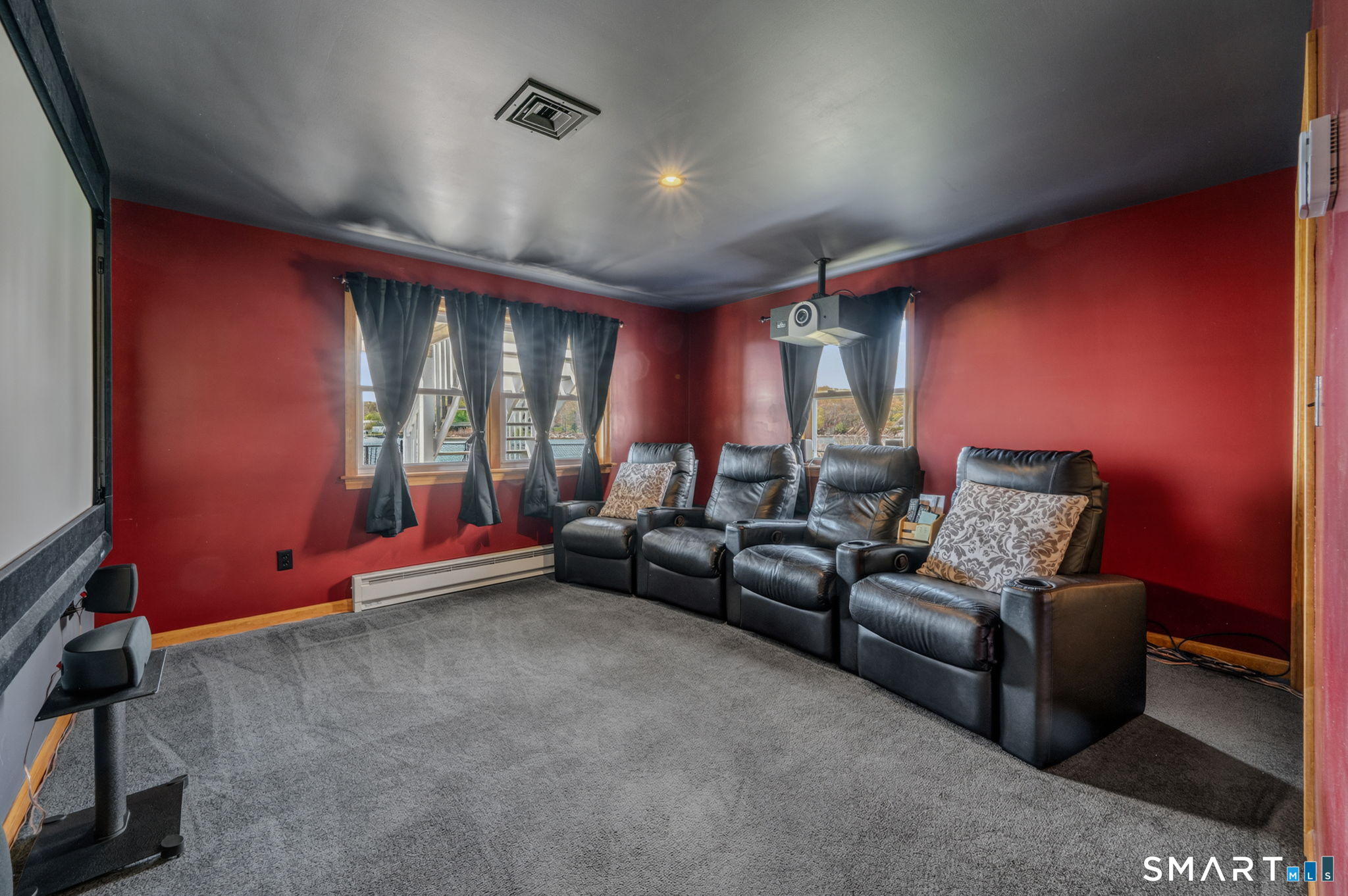 Waterford, Connecticut, 06385, United States, 4 Bedrooms Bedrooms, ,3 BathroomsBathrooms,Residential,Active,2045547