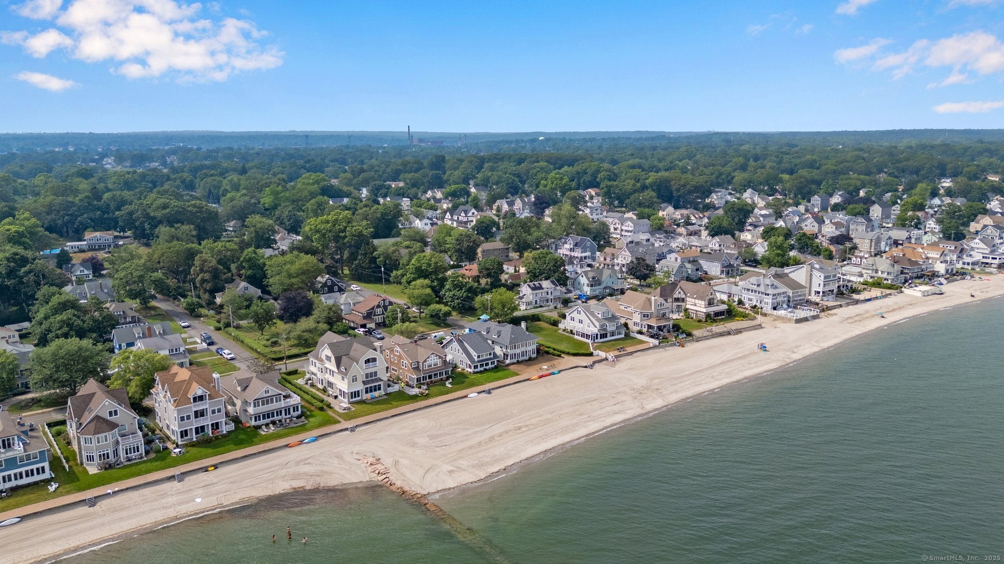 Milford, Connecticut, 06460, United States, 3 Bedrooms Bedrooms, ,4 BathroomsBathrooms,Residential,Active,1926887
