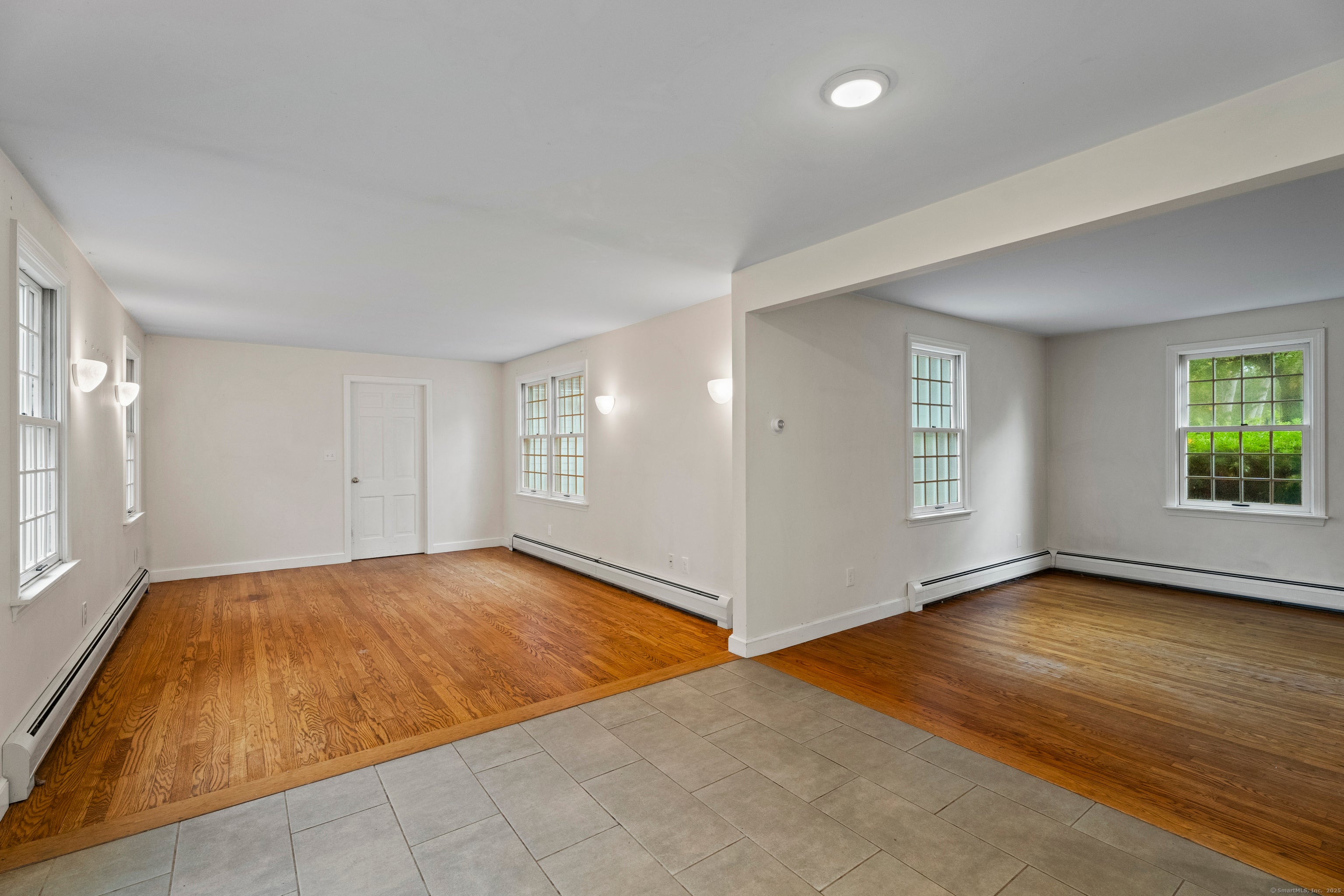 Roxbury, Connecticut, 06783, United States, 3 Bedrooms Bedrooms, ,2 BathroomsBathrooms,Residential,Active,2007143