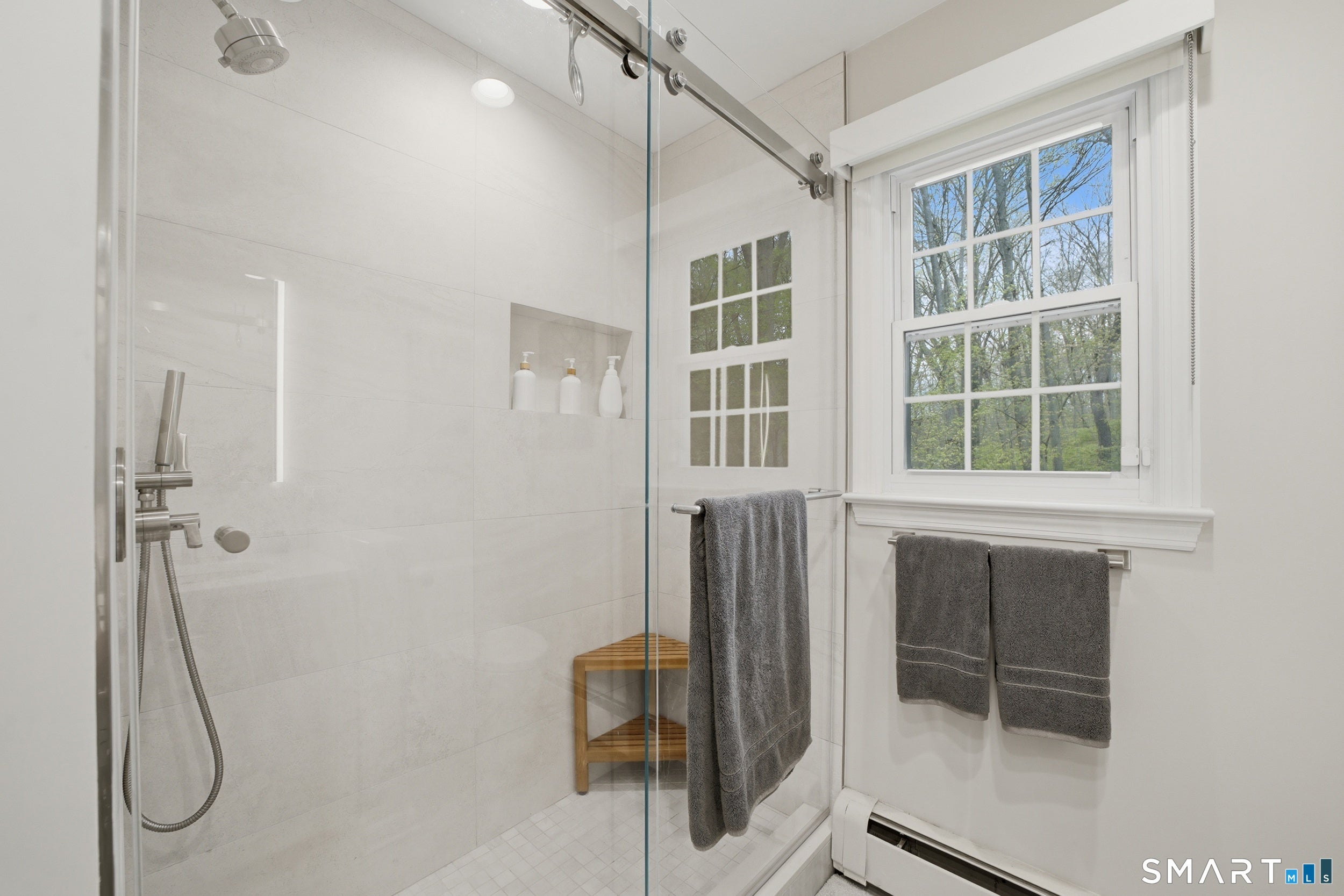 Stamford, Connecticut, 06902, United States, 4 Bedrooms Bedrooms, ,4 BathroomsBathrooms,Residential,Active,2042685