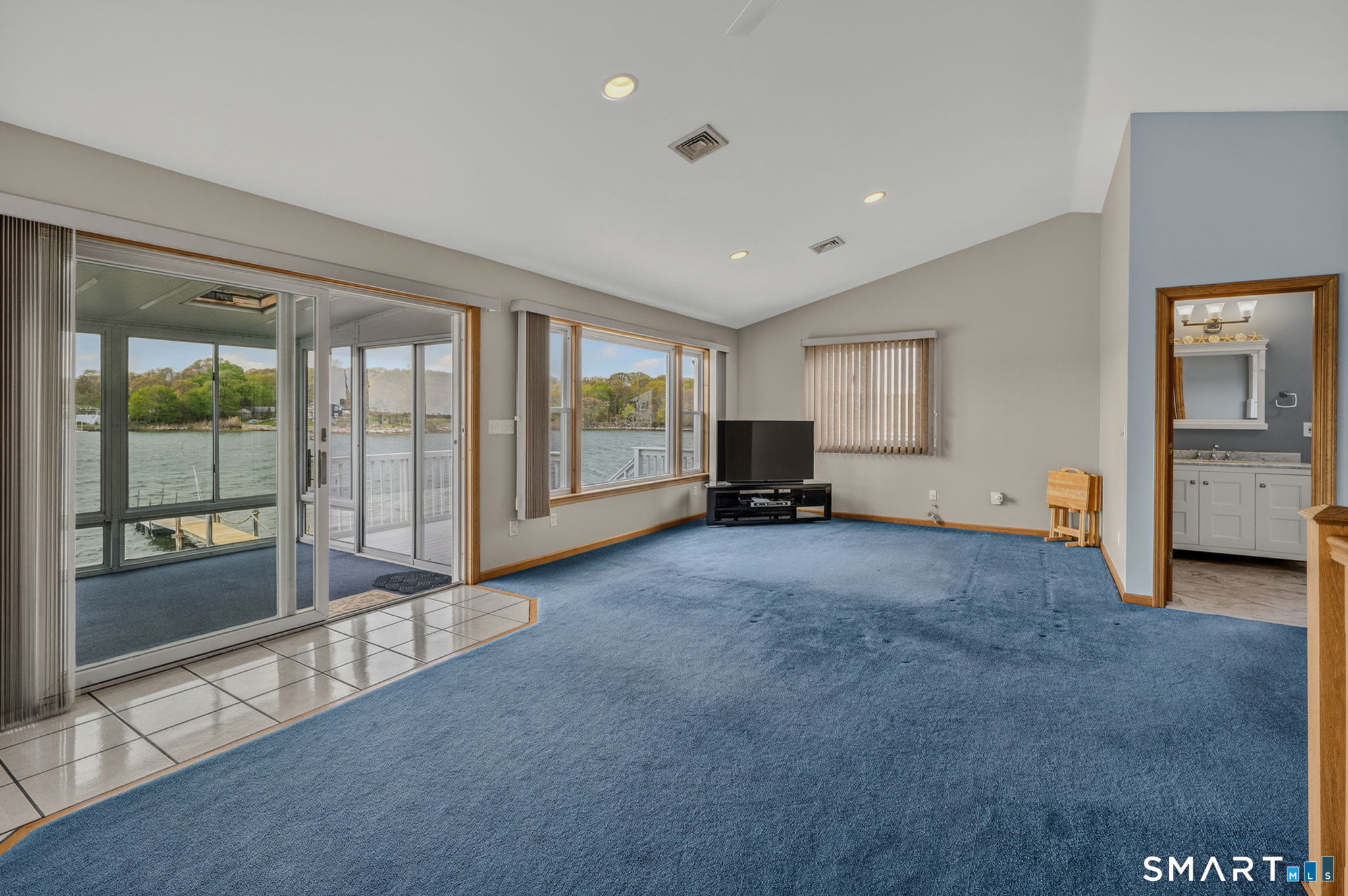 Waterford, Connecticut, 06385, United States, 4 Bedrooms Bedrooms, ,3 BathroomsBathrooms,Residential,Active,2045547