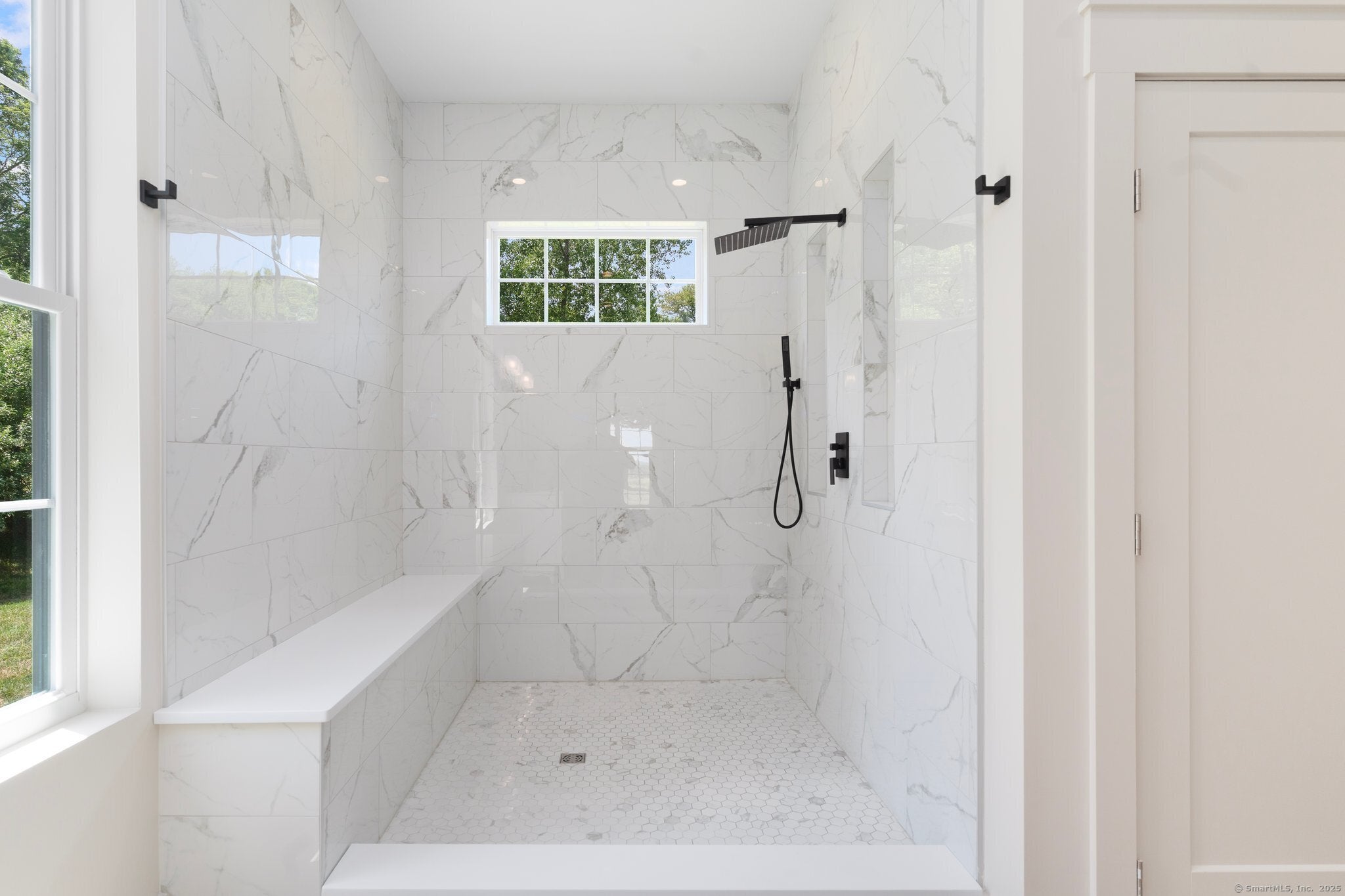 Pomfret, Connecticut, 06259, United States, 4 Bedrooms Bedrooms, ,6 BathroomsBathrooms,Residential,Active,1880189