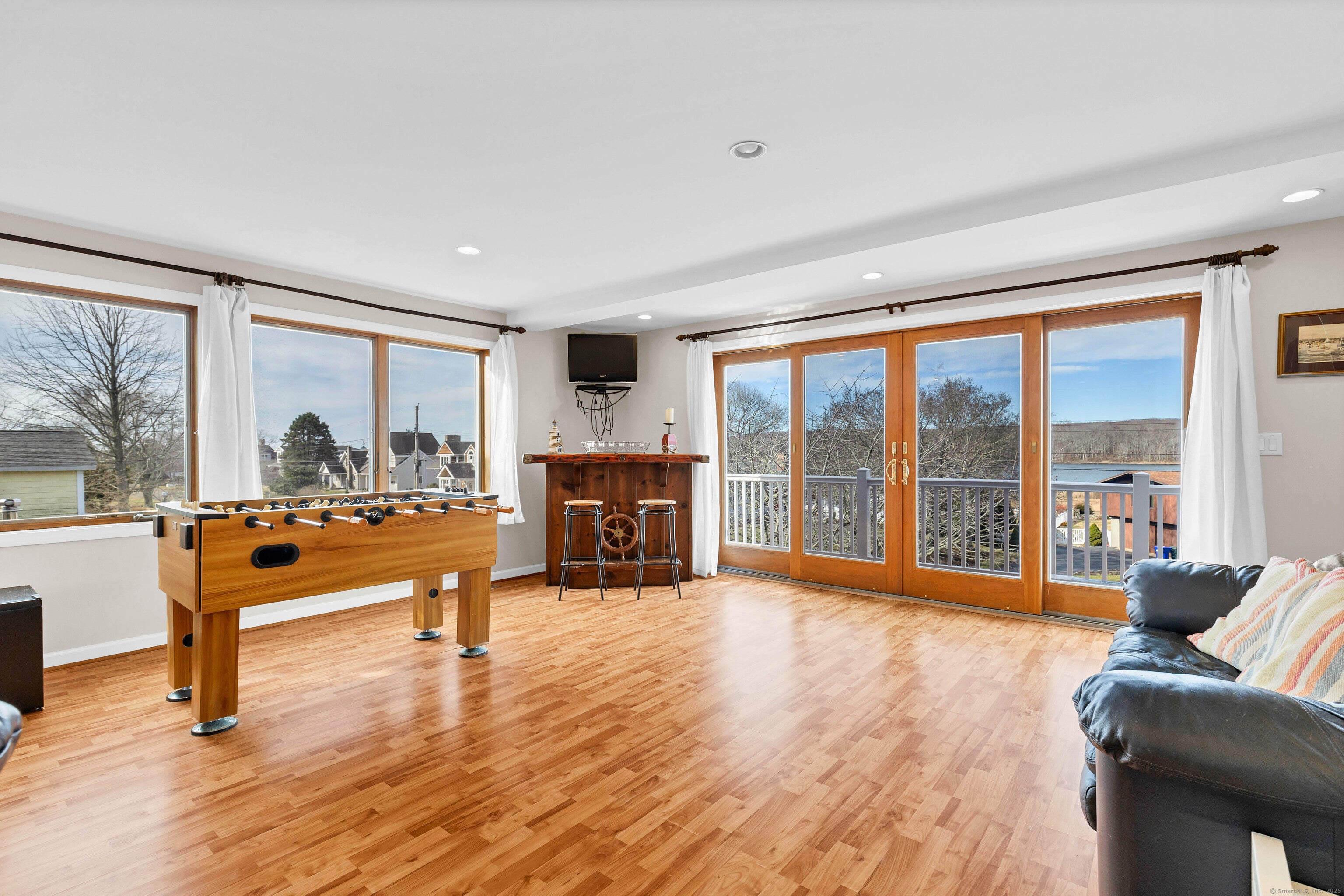 Groton, Connecticut, 06340, United States, 5 Bedrooms Bedrooms, ,5 BathroomsBathrooms,Residential,Active,1849560