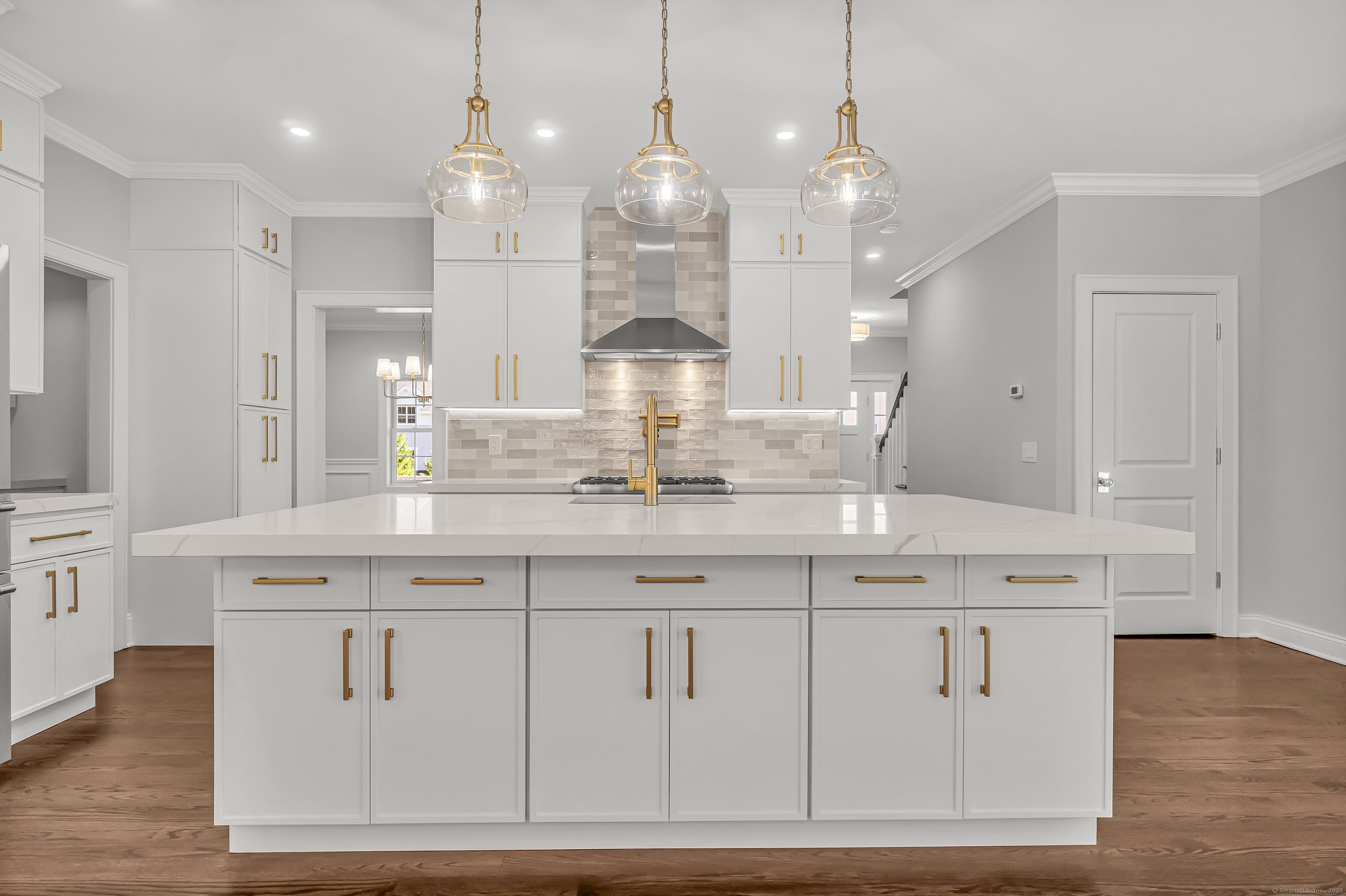 Fairfield, Connecticut, 06890, United States, 4 Bedrooms Bedrooms, ,3 BathroomsBathrooms,Residential,Active,2009390