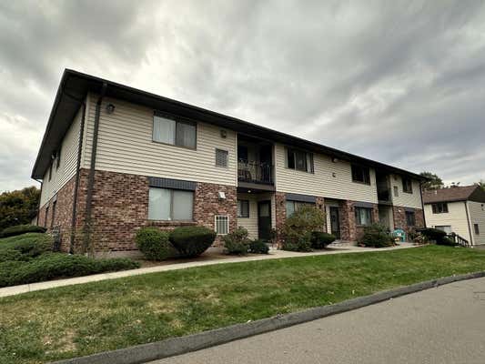 140 THOMPSON ST APT 19B, EAST HAVEN, CT 06513 - Image 1