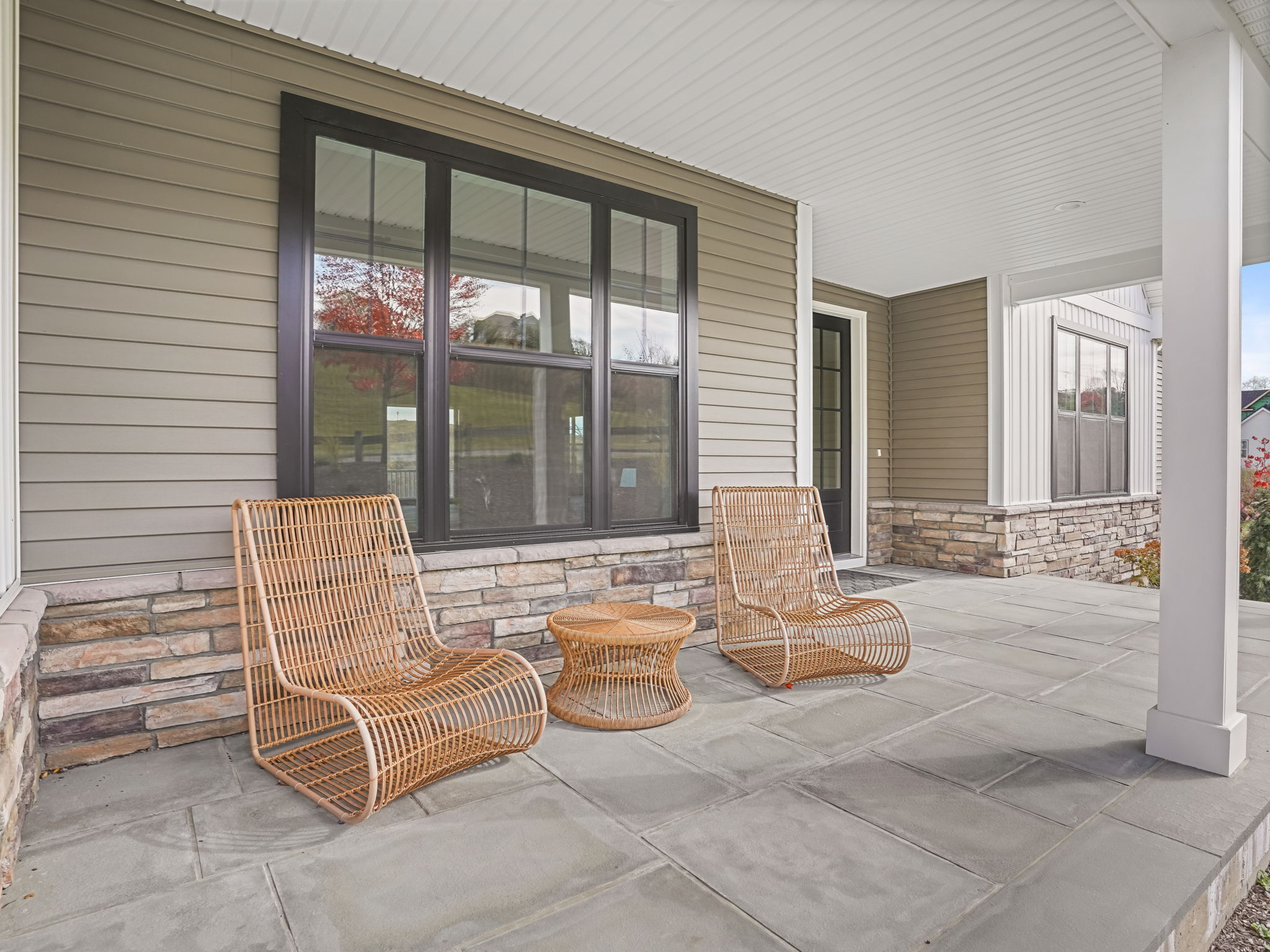 Southbury, Connecticut, 06488, United States, 4 Bedrooms Bedrooms, ,4 BathroomsBathrooms,Residential,Active,1988444