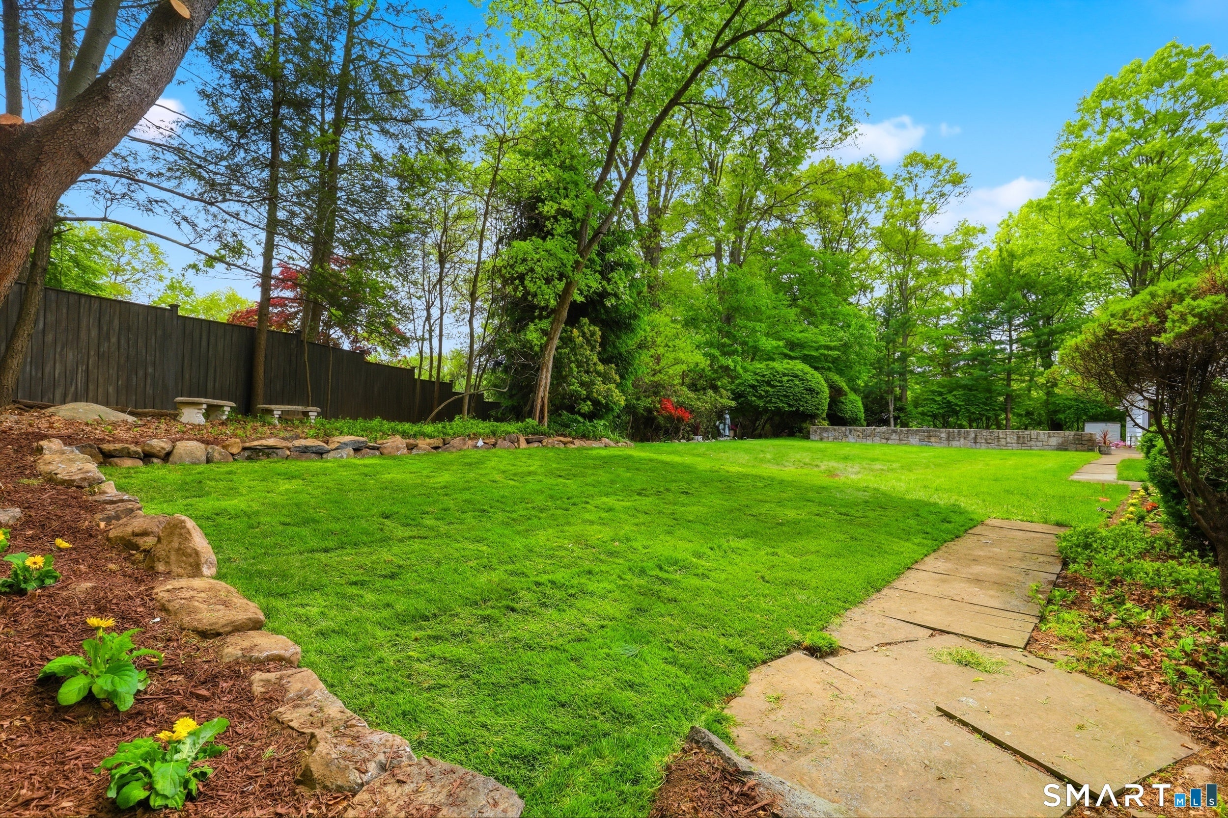Stamford, Connecticut, 06902, United States, 4 Bedrooms Bedrooms, ,4 BathroomsBathrooms,Residential,Active,2042685
