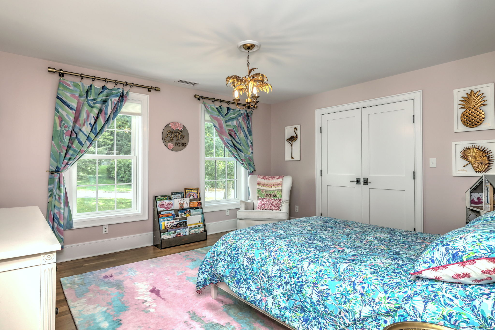 Trumbull, Connecticut, 06611, United States, 5 Bedrooms Bedrooms, ,6 BathroomsBathrooms,Residential,Active,1965800