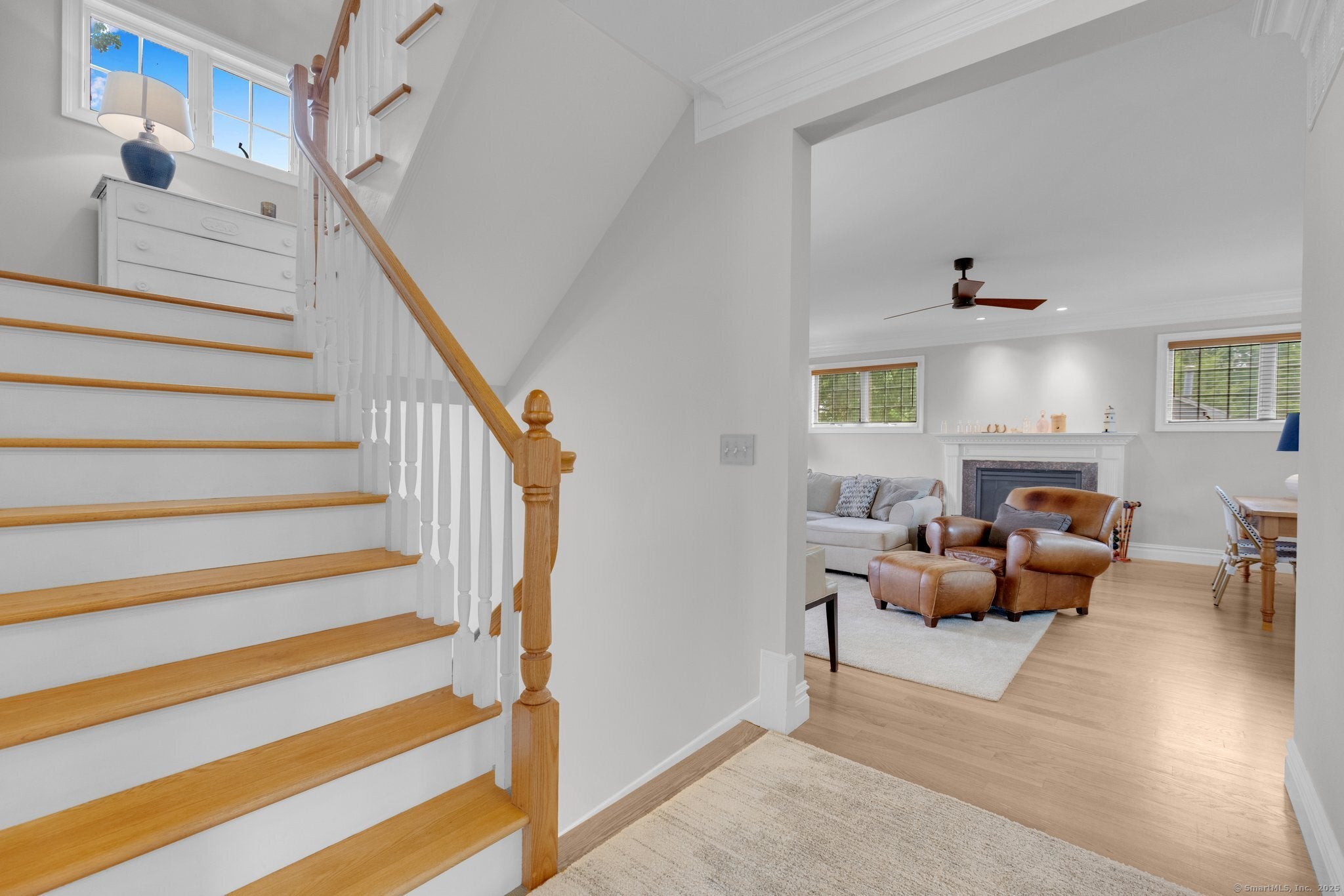 Milford, Connecticut, 06460, United States, 3 Bedrooms Bedrooms, ,4 BathroomsBathrooms,Residential,Active,1926887